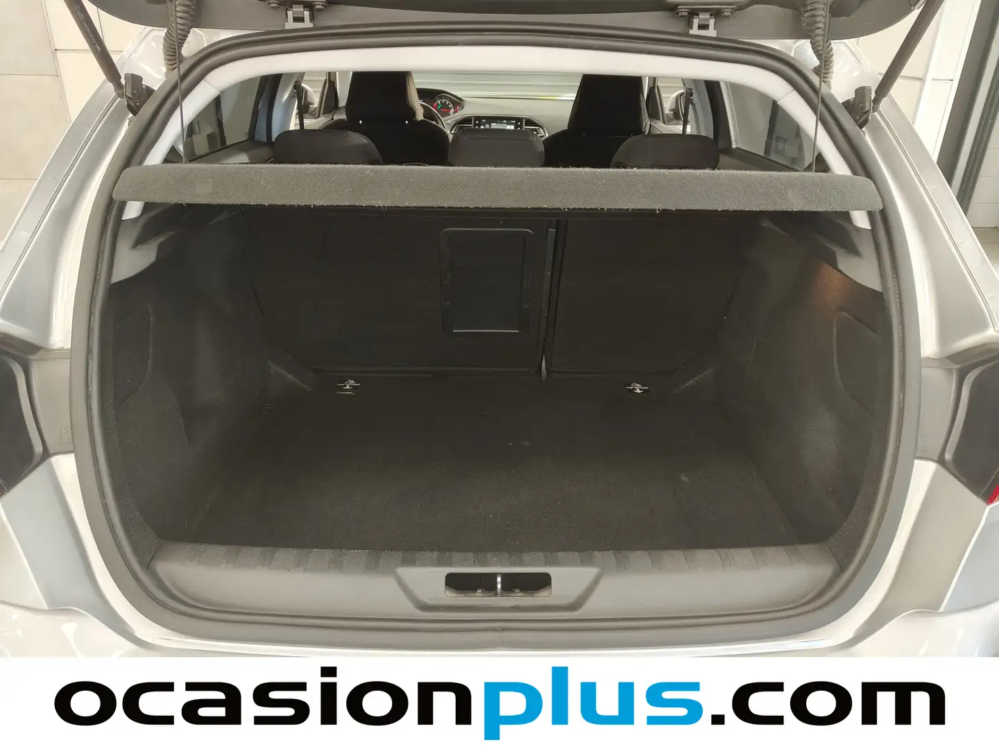 Foto Peugeot 308 Peugeot 308 1.6 THP Allure (155 CV)