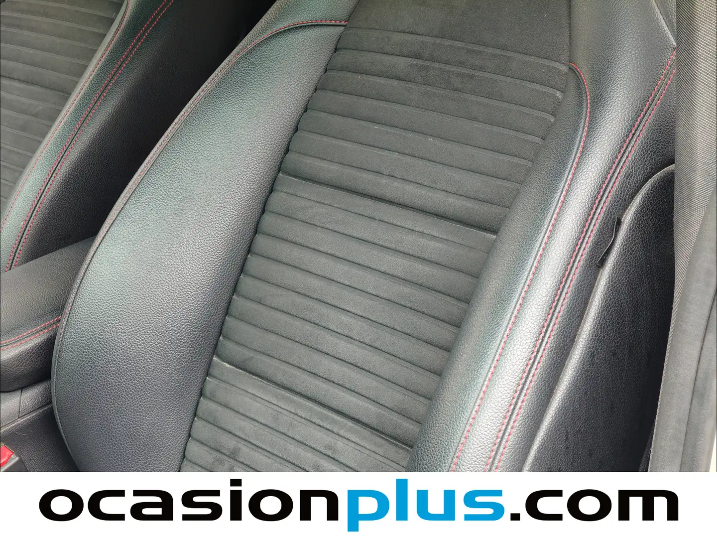 Foto Mercedes CLA Mercedes-Benz CLA Shooting Brake CLA Shooting Brake CLA 200 d (136 CV) Pack AMG