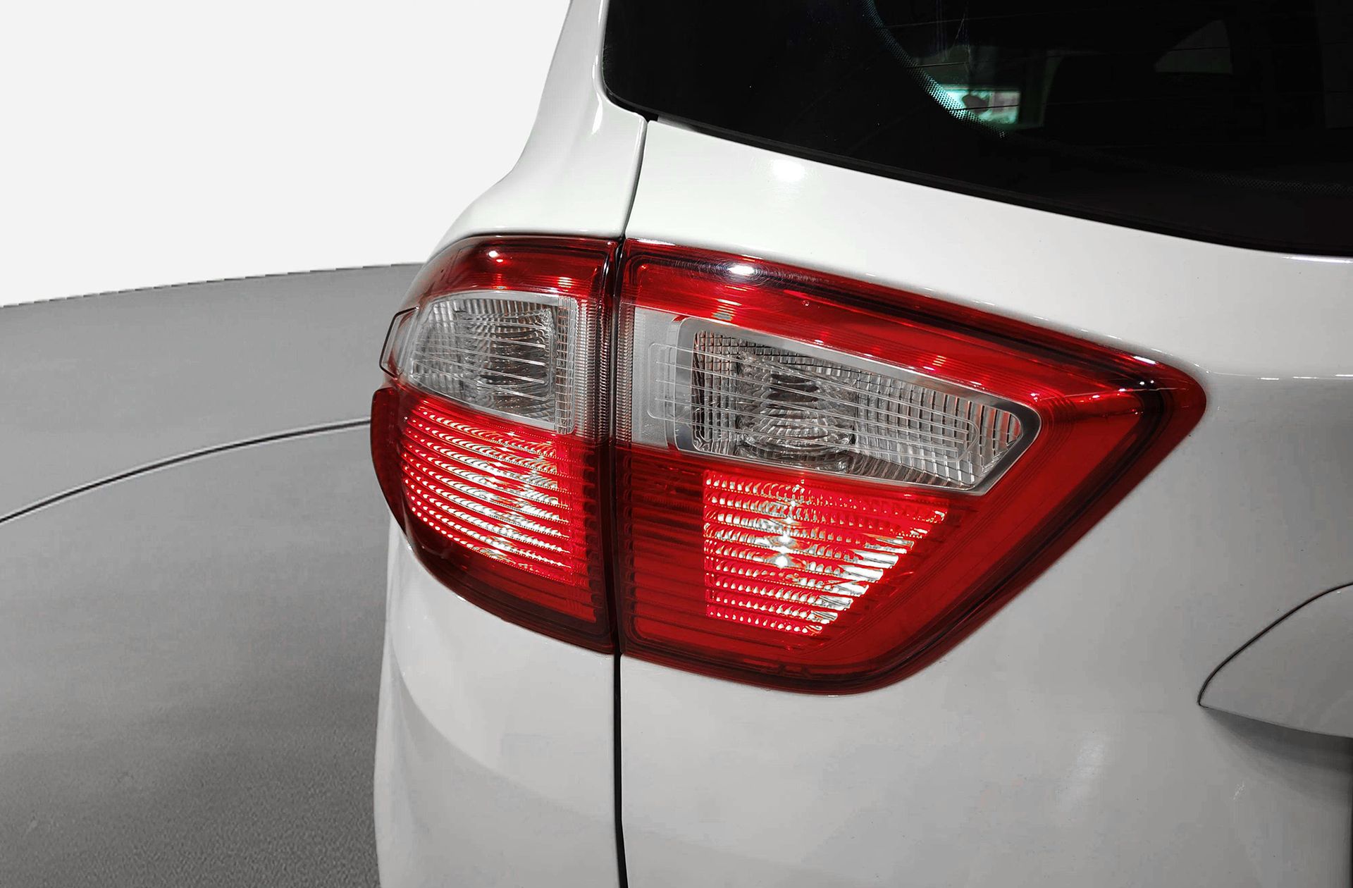 Ford C-Max 1.0 EcoBoost Trend - foto 14