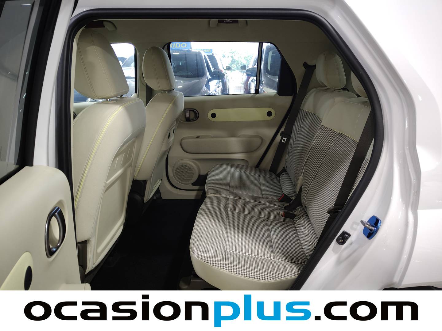 Foto asientos traseros Hyundai Inster Hyundai Inster 49KWH Maxx (116 CV)