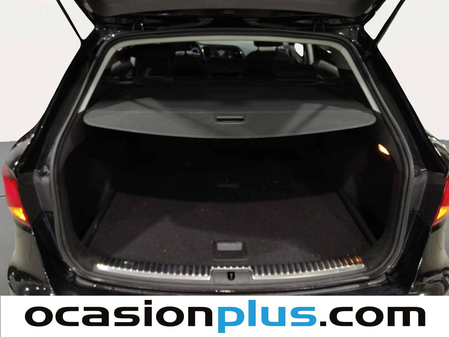 Fotos maletero Seat León Seat León ST 1.6 TDI S&S Style (115 CV)