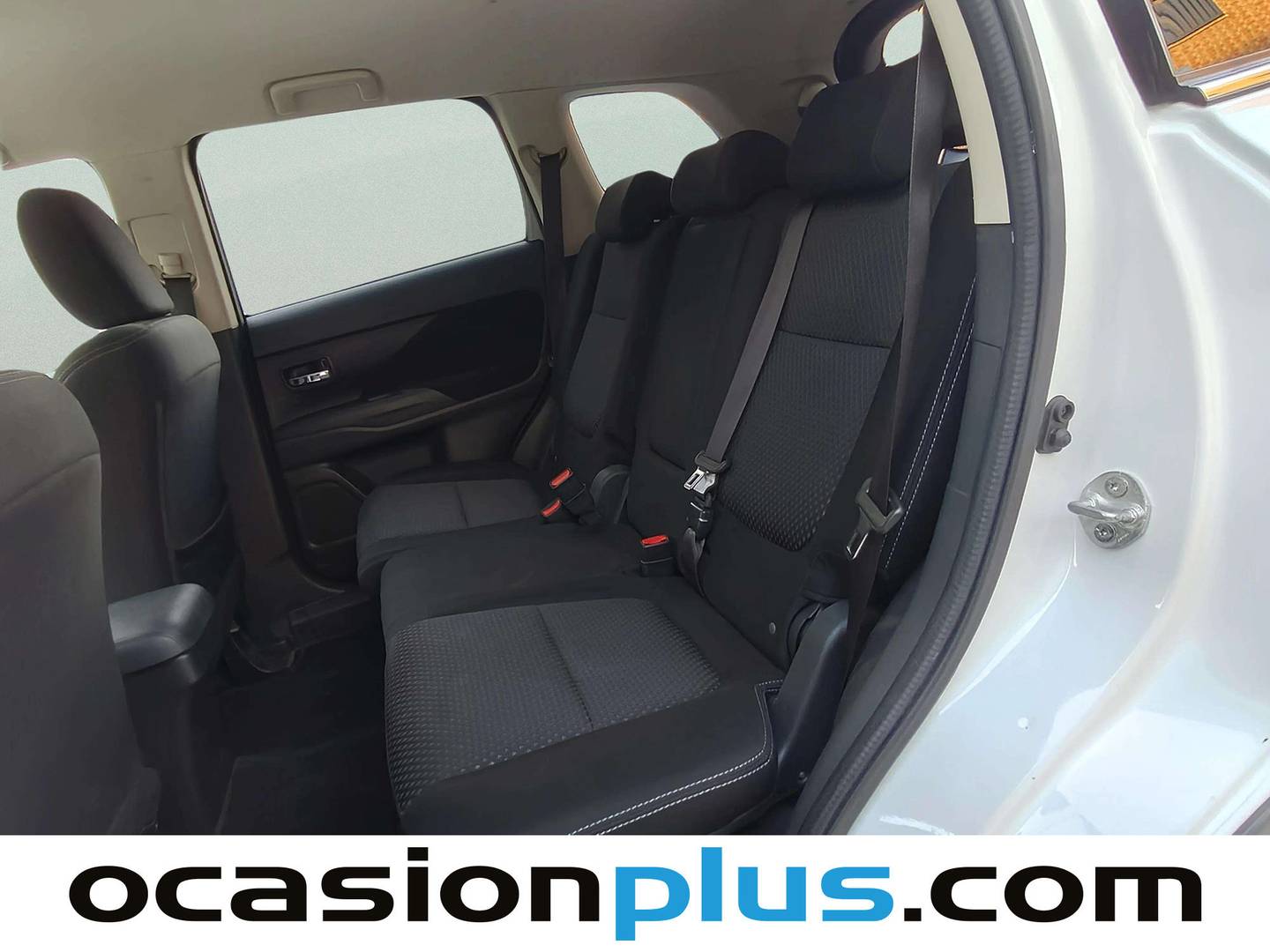 Fotos maletero Mitsubishi Outlander Mitsubishi Outlander 220 DI-D Motion 2WD (150 CV) 7 Plazas
