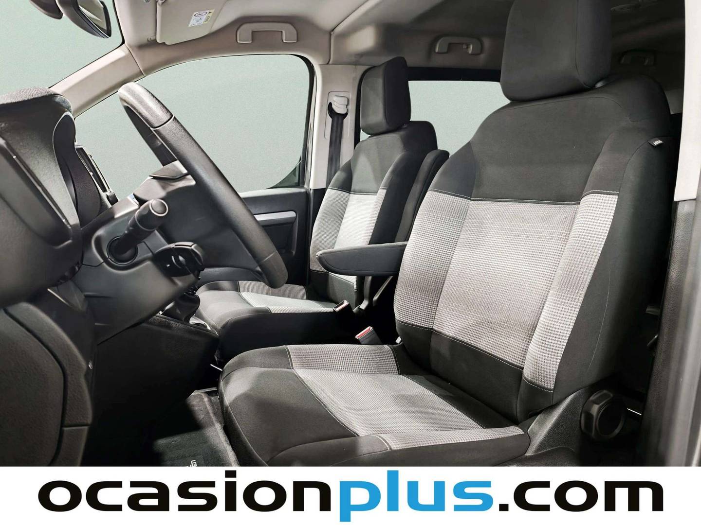 Foto asientos delanteros Citroën Spacetourer Citroën Spacetourer BlueHDi 150 S&S Feel Talla M (150 CV) 7 Plazas