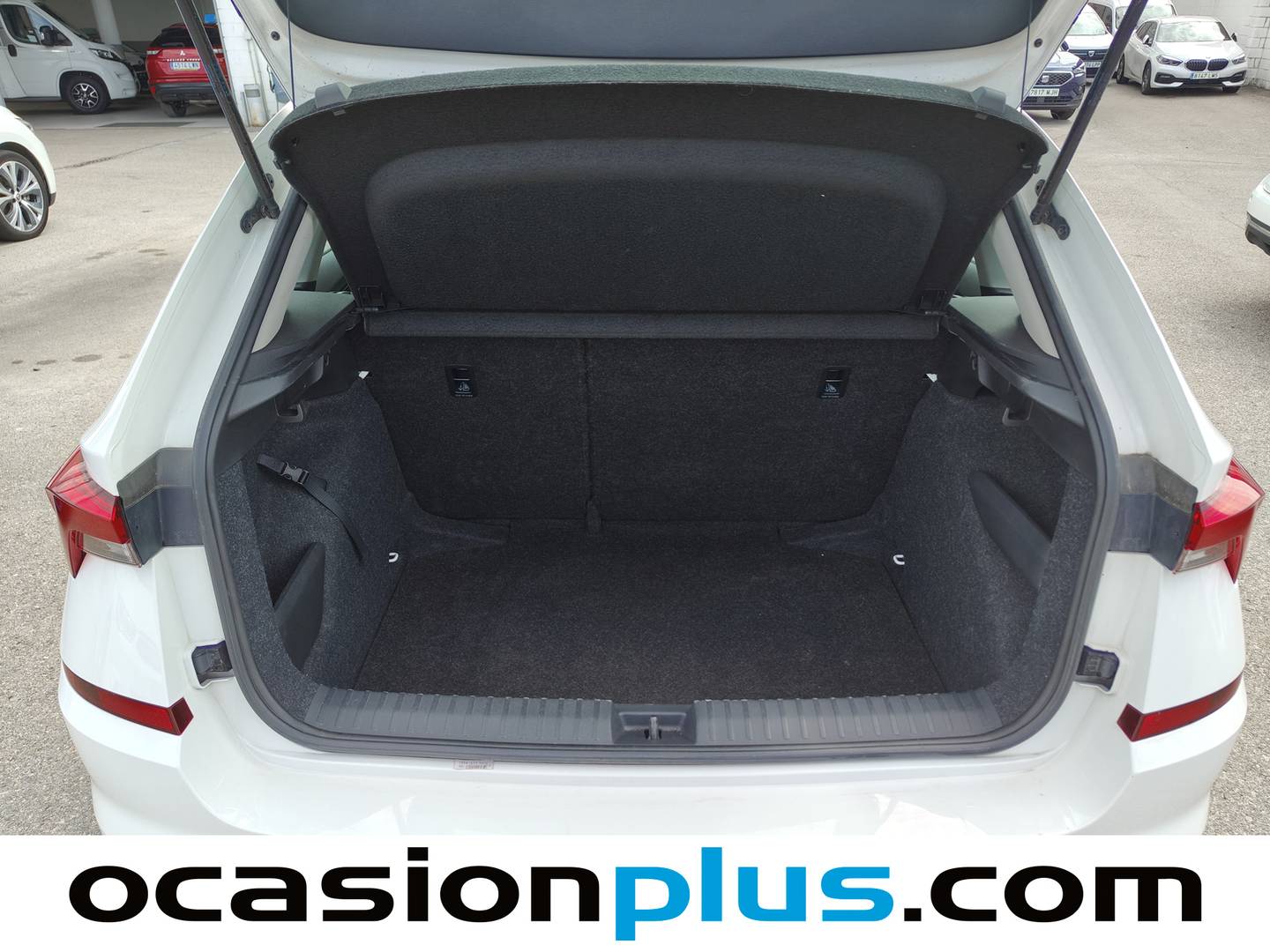 Foto Skoda Kamiq Skoda Kamiq 1.0 TSI Ambition DSG (110 CV)