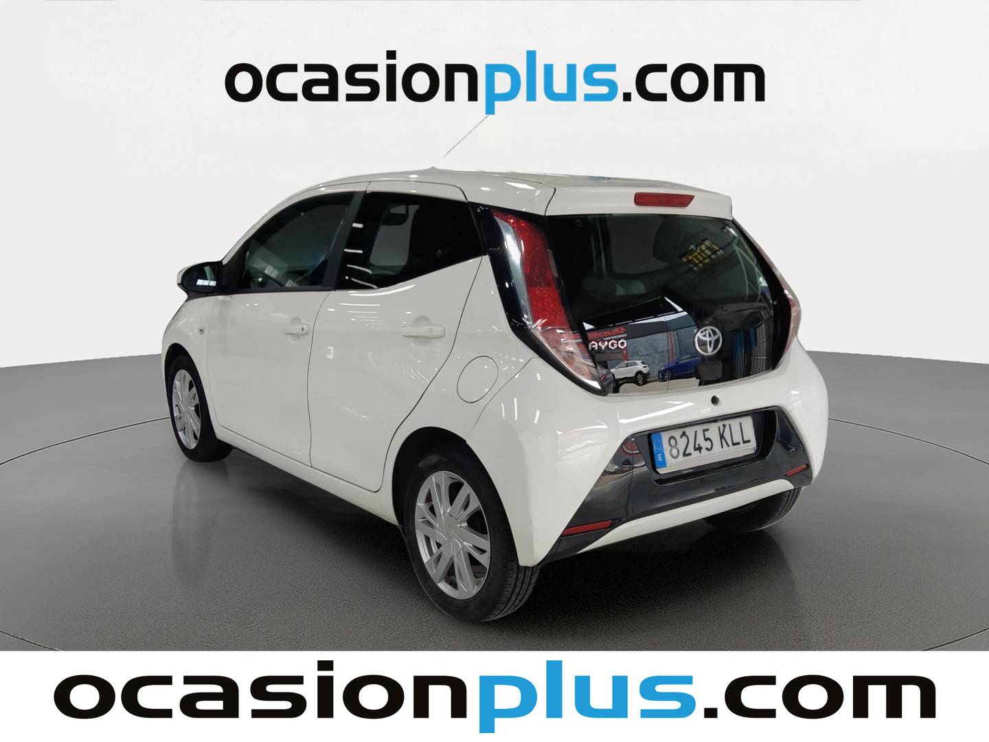 Foto trasera Toyota Aygo Toyota Aygo 1.0 70 x-play (69 CV) izquierda