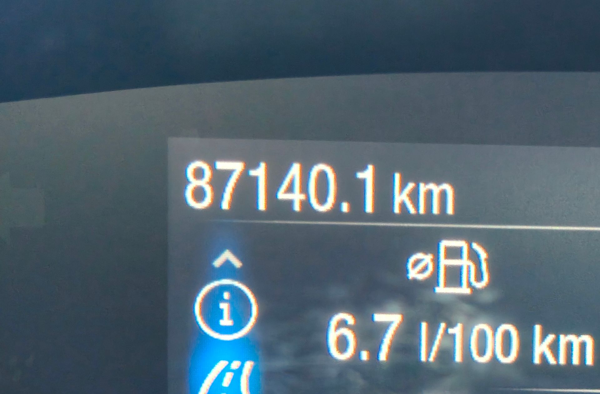 Ford Focus 1.0 EcoBoost MHEV ST-Line - foto 11