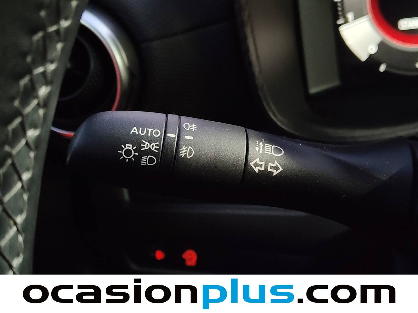 Foto Nissan JUKE Nissan Juke DIG-T N-Connecta 4x2 (114 CV)