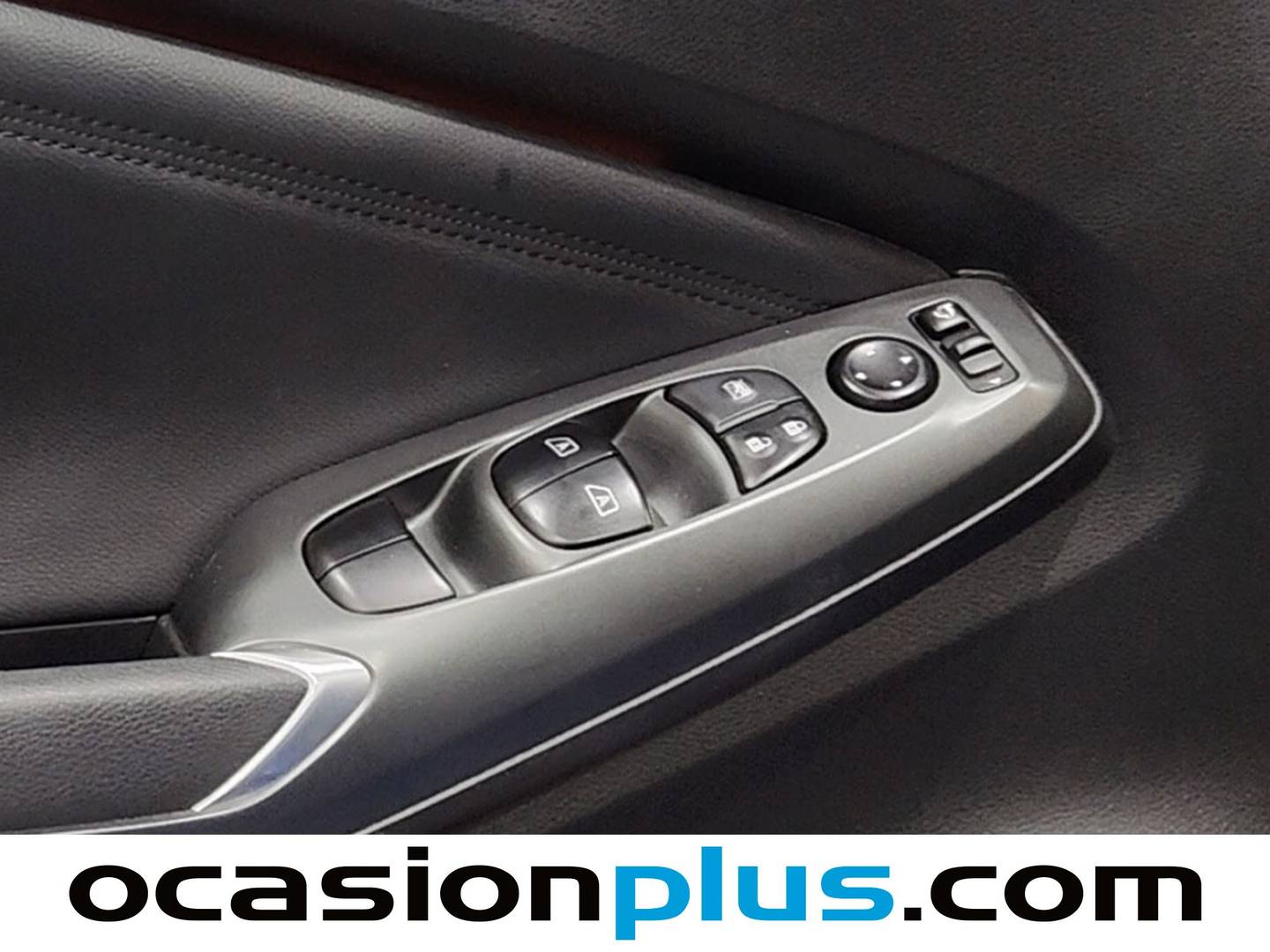 Foto Nissan JUKE Nissan Juke DIG-T N-Connecta 4x2 DCT (114 CV)