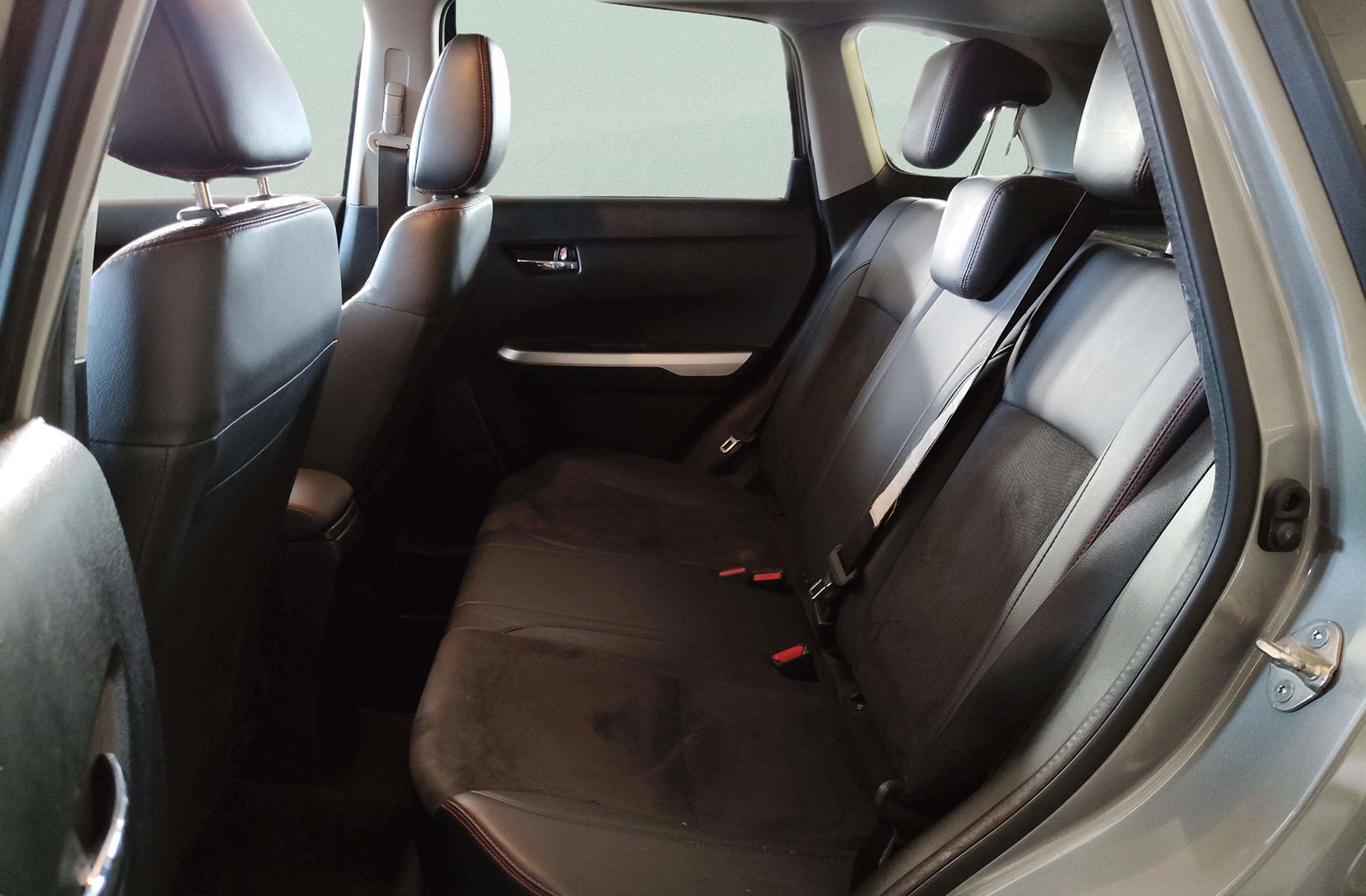 Suzuki Vitara 1.4 Turbo S 4WD - foto 15