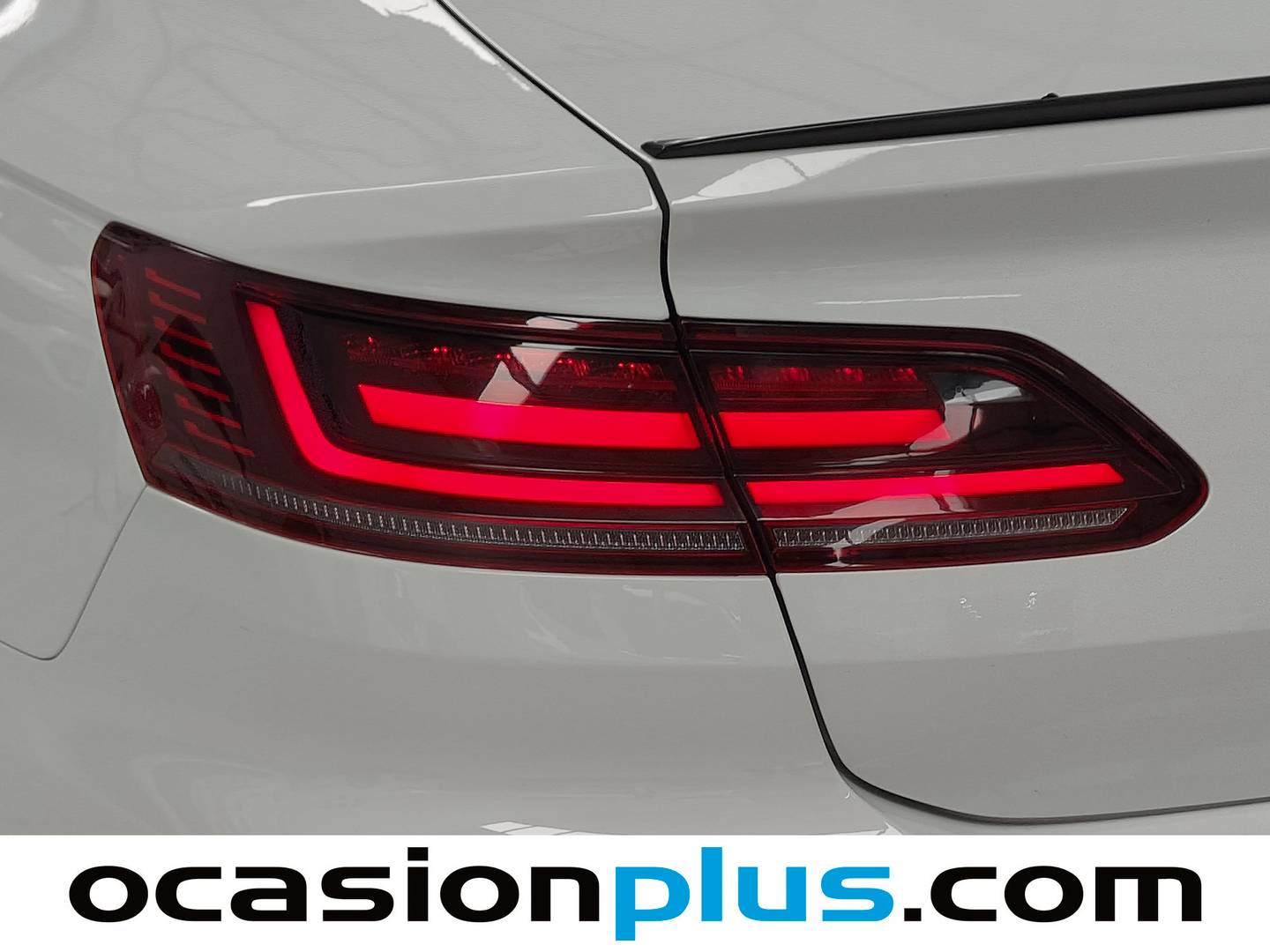 Volkswagen Arteon Volkswagen Arteon R-Line 2.0 TDI (150 CV) DSG de segunda mano