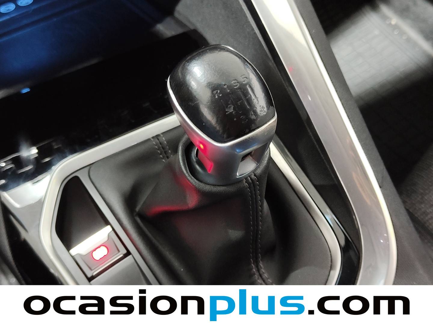 Foto Peugeot 5008 Peugeot 5008 PureTech 130 S&S Allure 7 PLAZAS (130 CV)