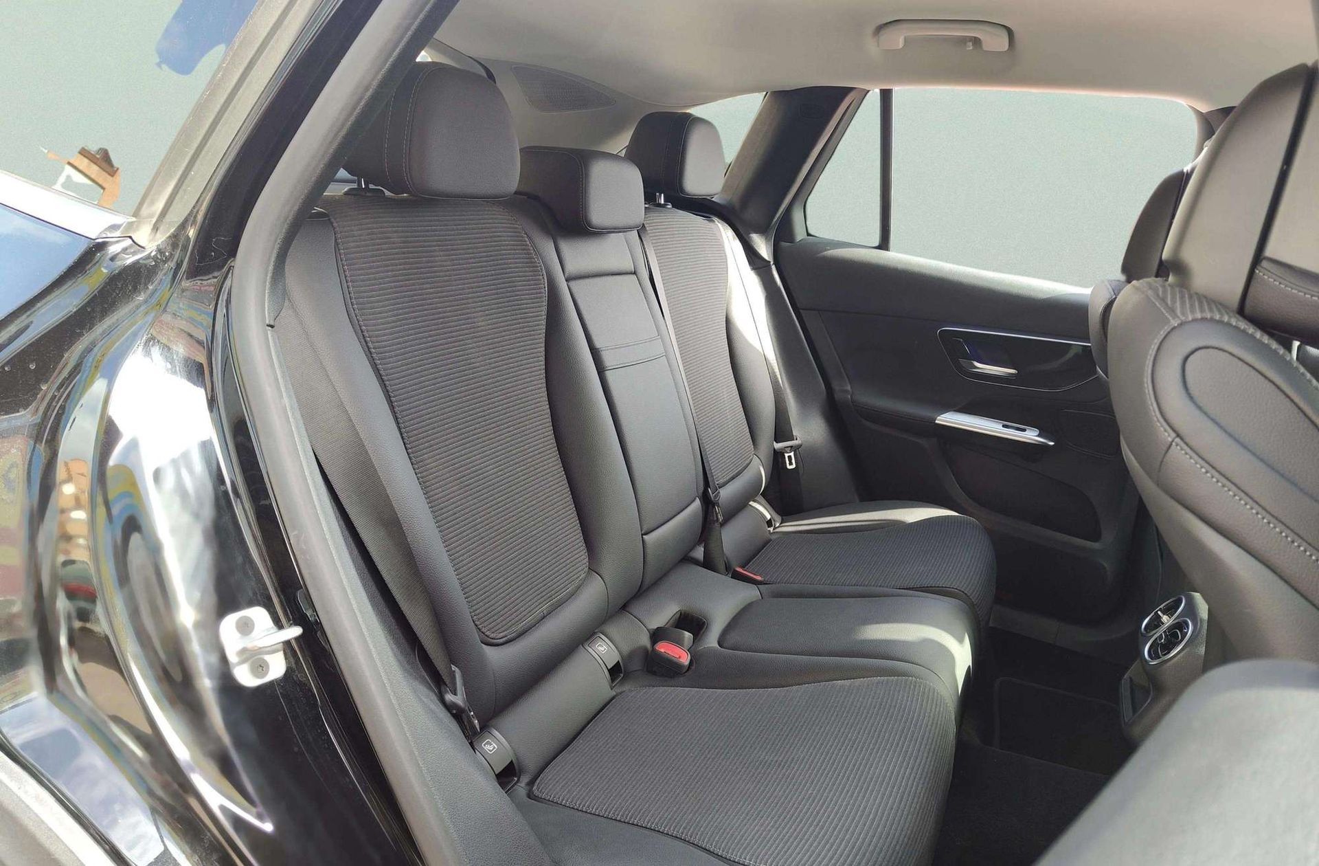 Mercedes-Benz GLC 300 de 4Matic - foto 22