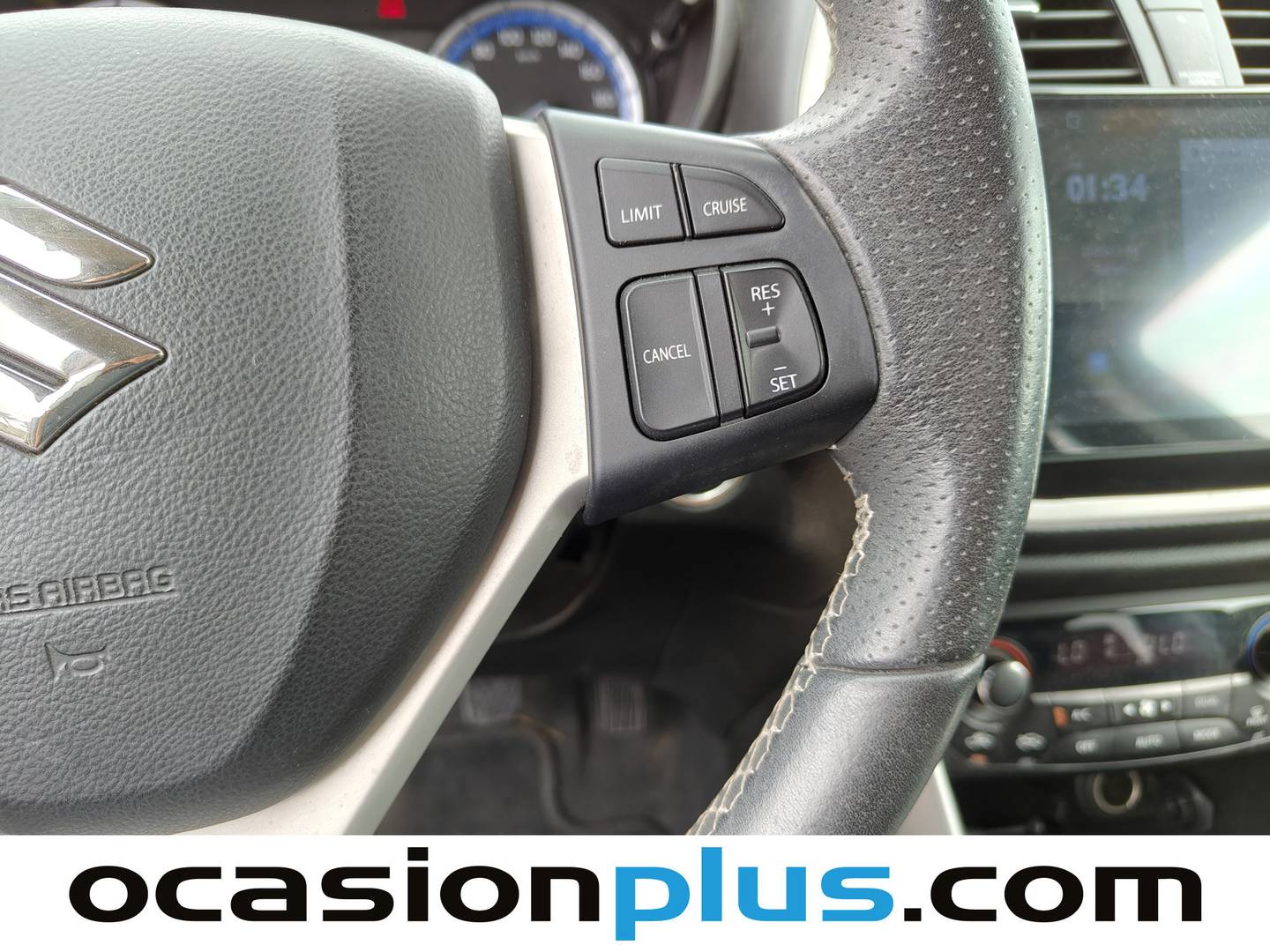 Foto Suzuki SX4 S-Cross Suzuki S-Cross 1.6 DDiS GLE (120 CV)