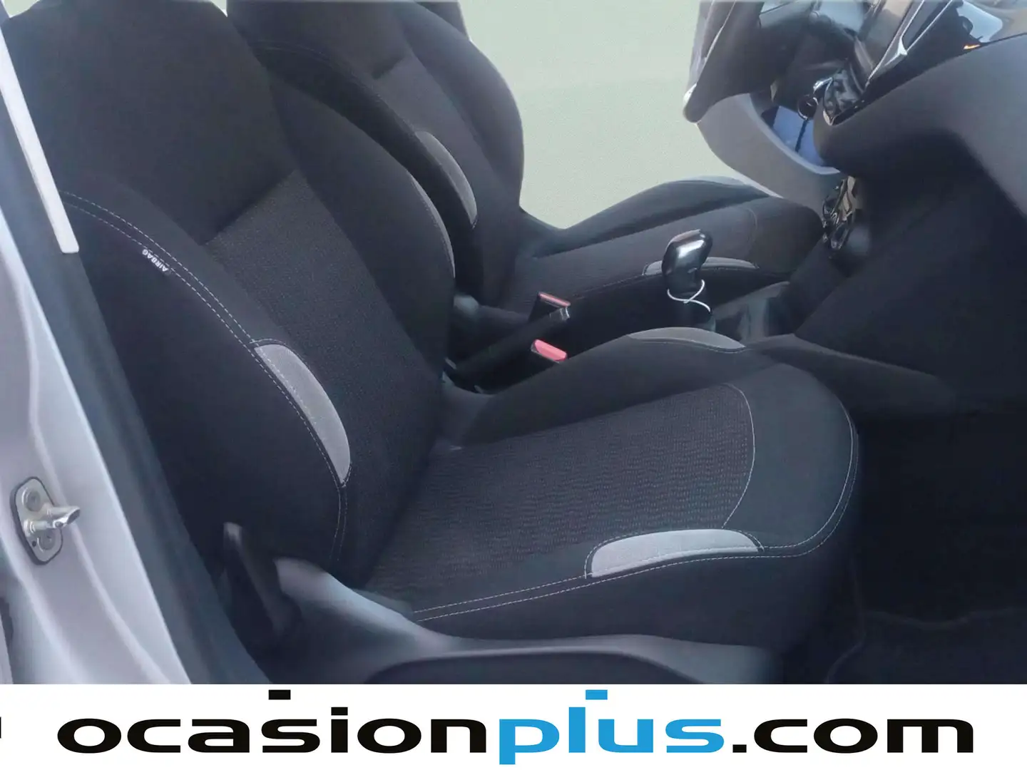 Foto Peugeot 208 Peugeot 208 HDi 68 Style (68 CV)