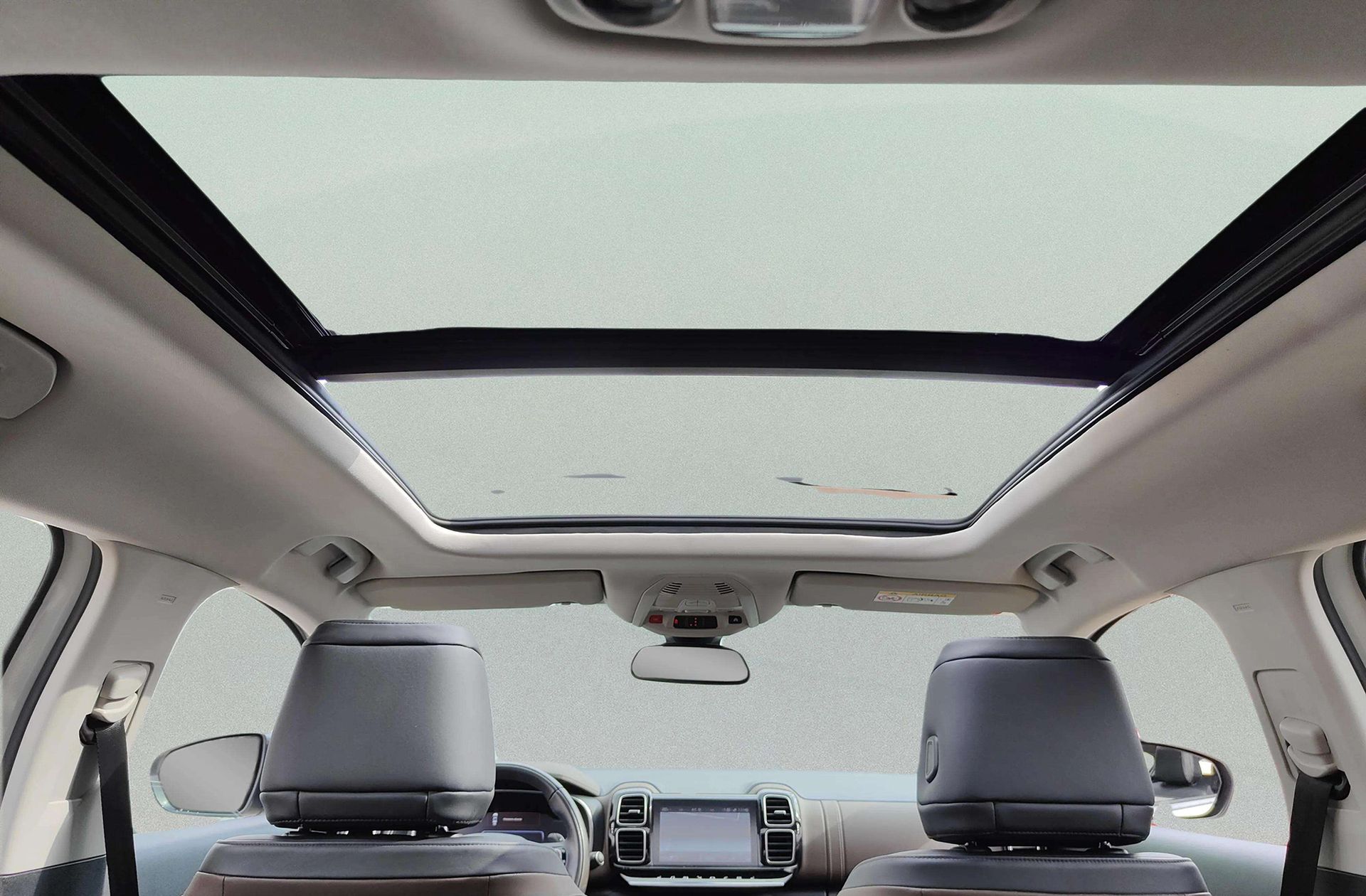 Citroën C5 Aircross PureTech 180 Feel EAT8 - foto 6