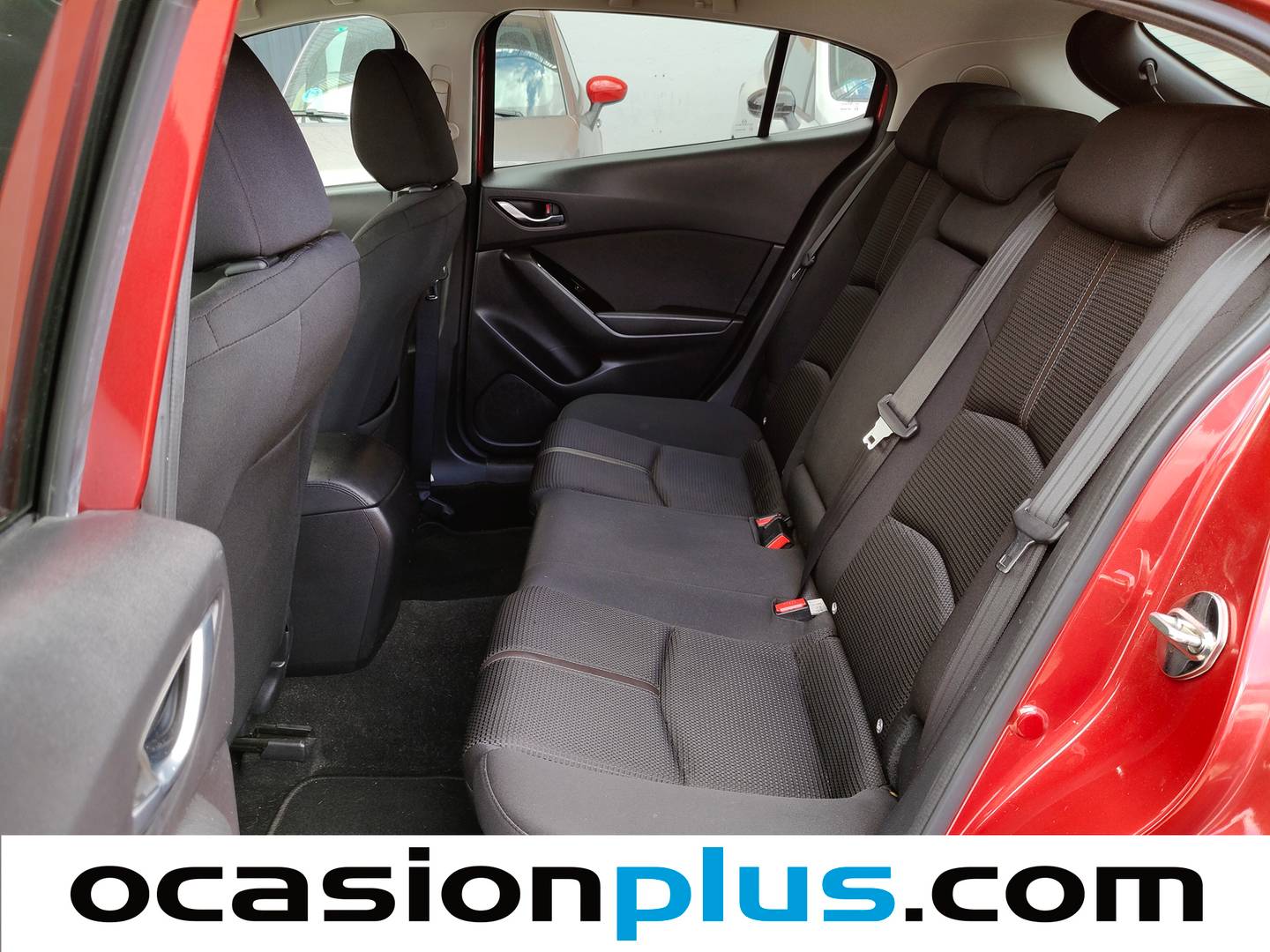 Foto asientos traseros Mazda Mazda3 Mazda Mazda 3 2.0 GE Black Tech Edition MT (120 CV)
