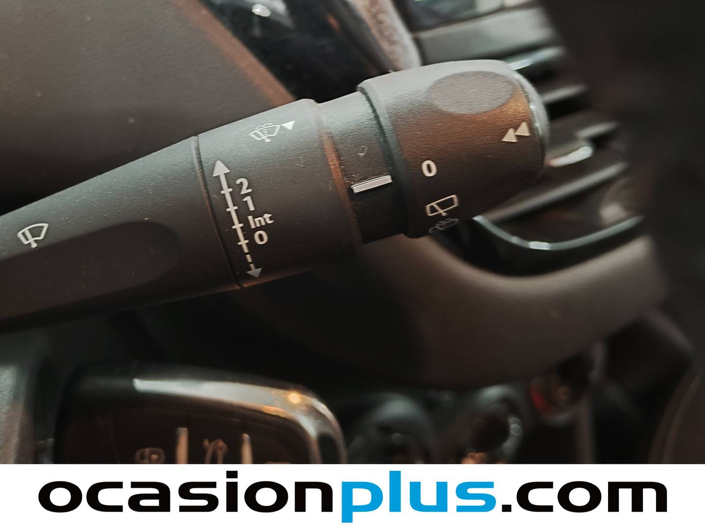 Equipamiento del Peugeot 208 Peugeot 208 1.6 BlueHDi S&S Active (75 CV)