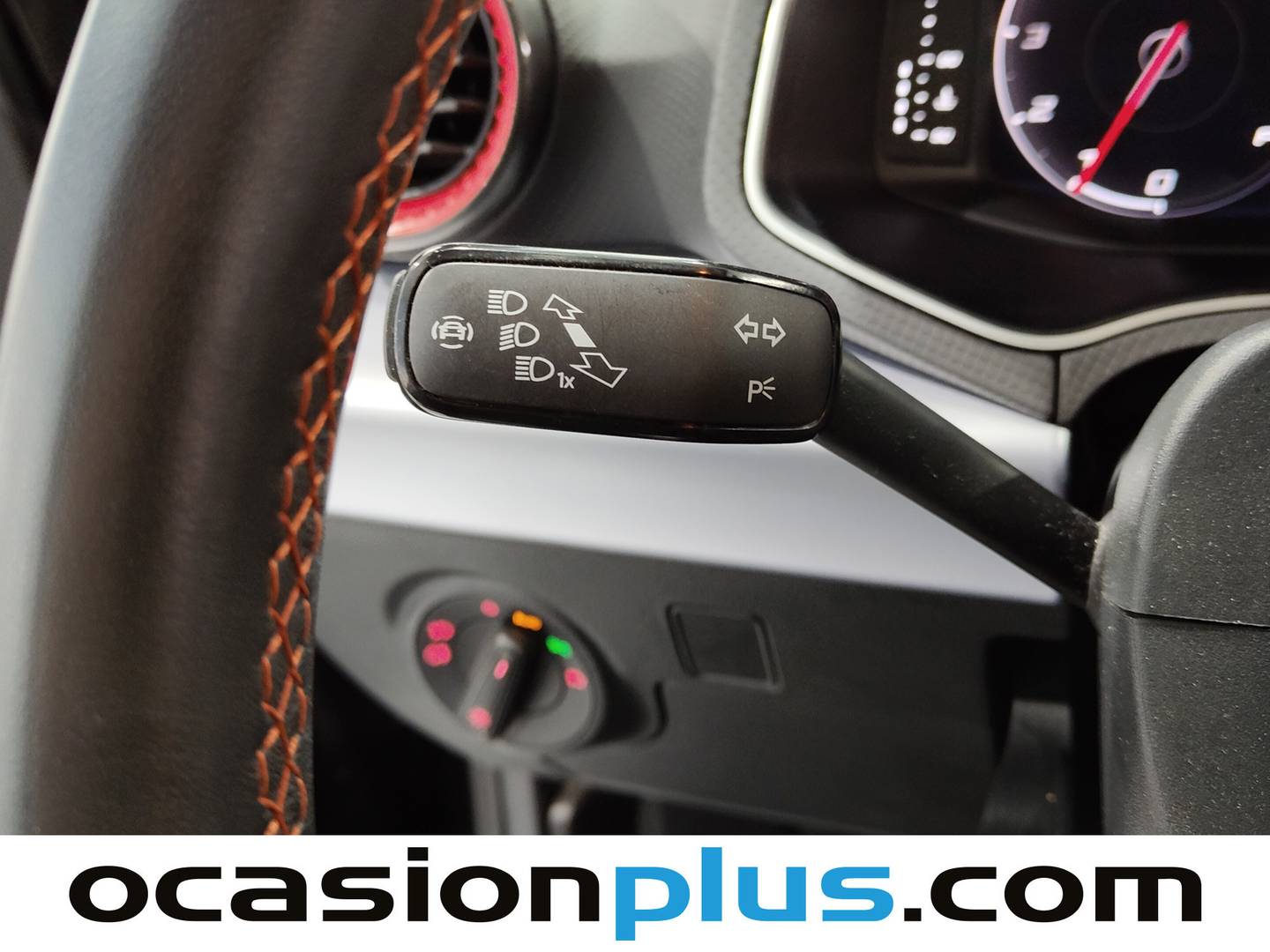 Foto Seat Arona SEAT Arona 1.5 TSI FR XL DSG (150 CV)