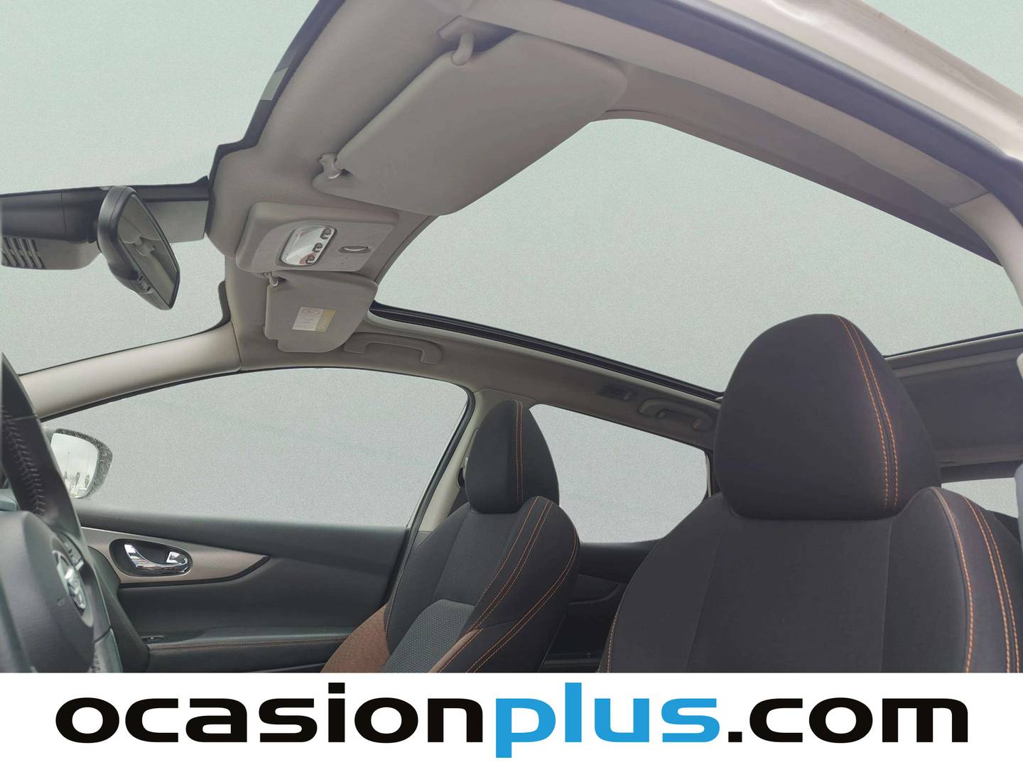 Extras y acabados del Nissan QASHQAI Nissan Qashqai DIG-T 140 N-Connecta 4x2 (140 CV)