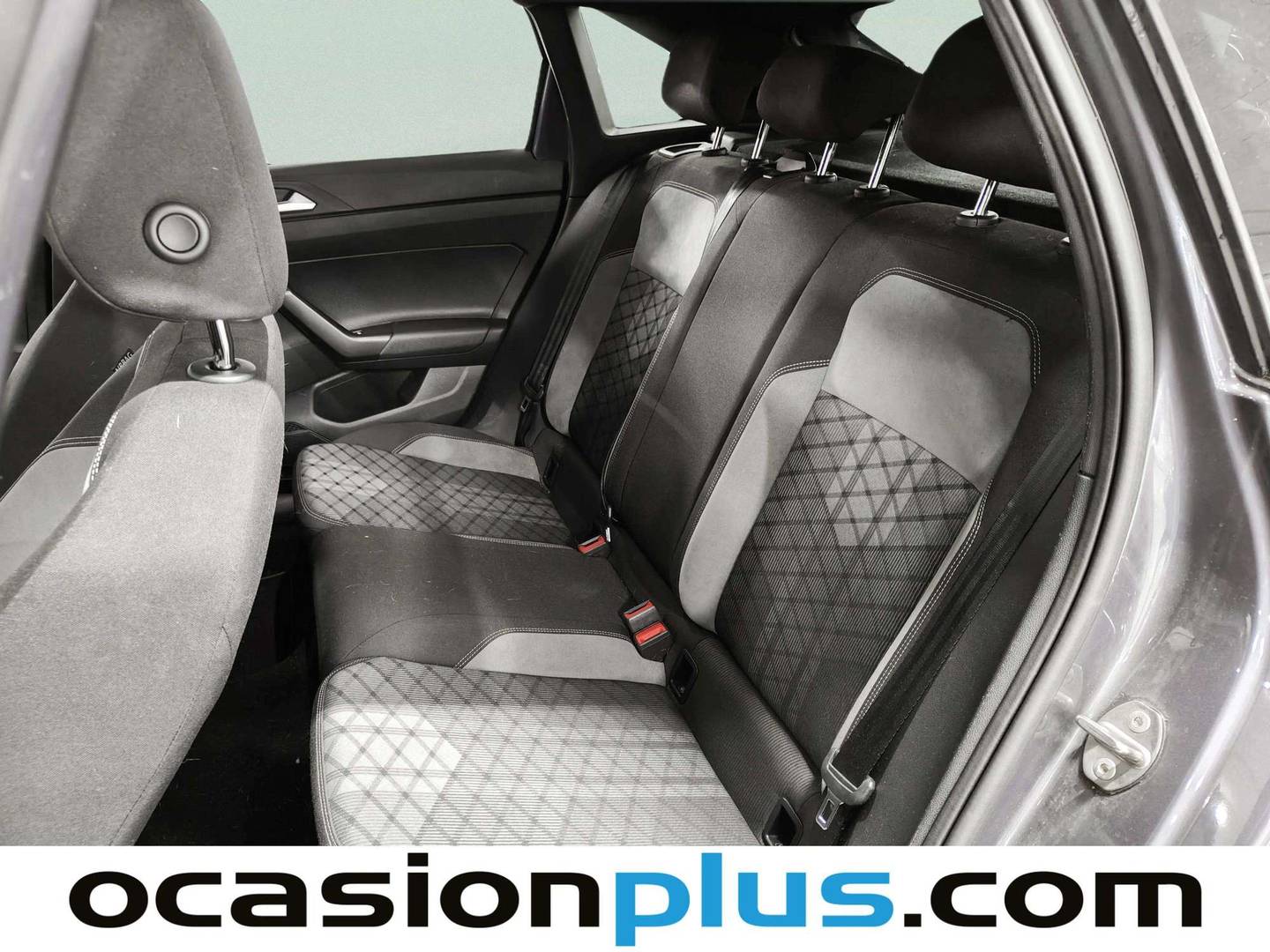 Foto Volkswagen Taigo Volkswagen Taigo R-Line 1.0 TSI (110 CV) DSG