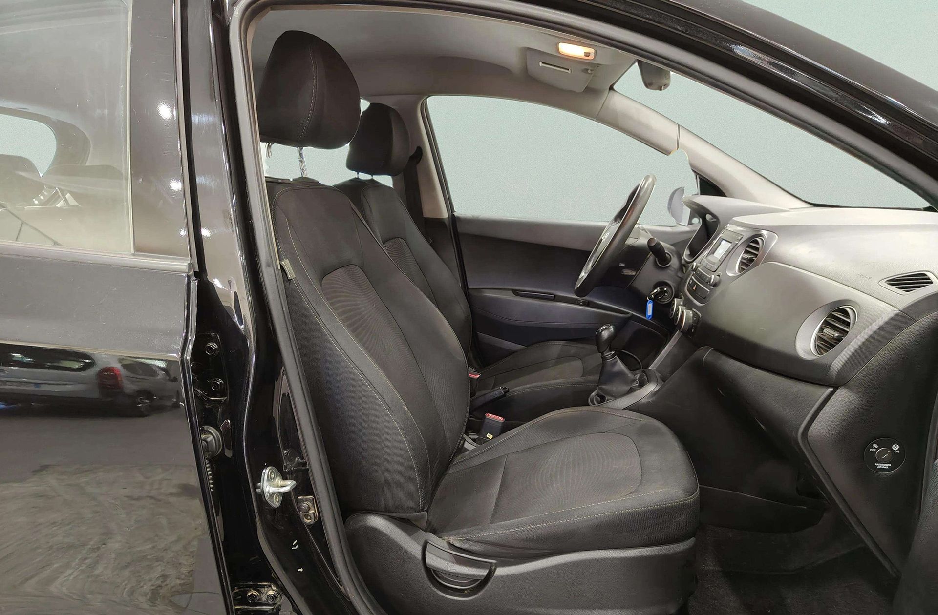 Hyundai i10 1.0 Klass - foto 14