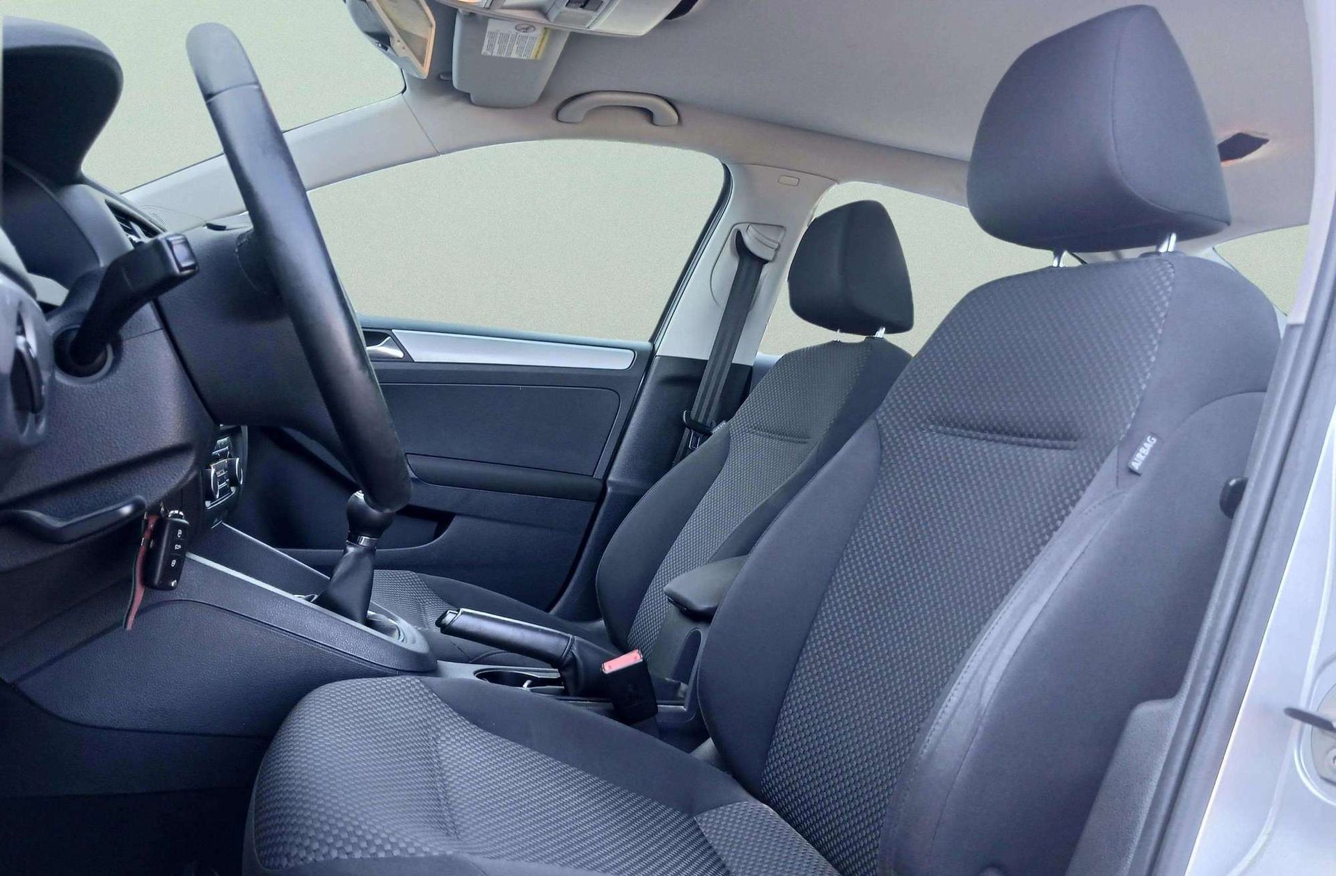 Volkswagen Jetta 1.6 TDI Advance BMT - foto 8
