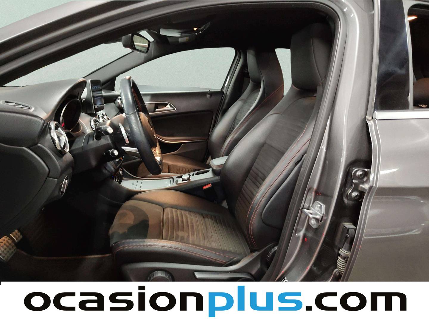 Foto asientos delanteros Mercedes GLA Mercedes GLA 180 (122 CV) Pack AMG