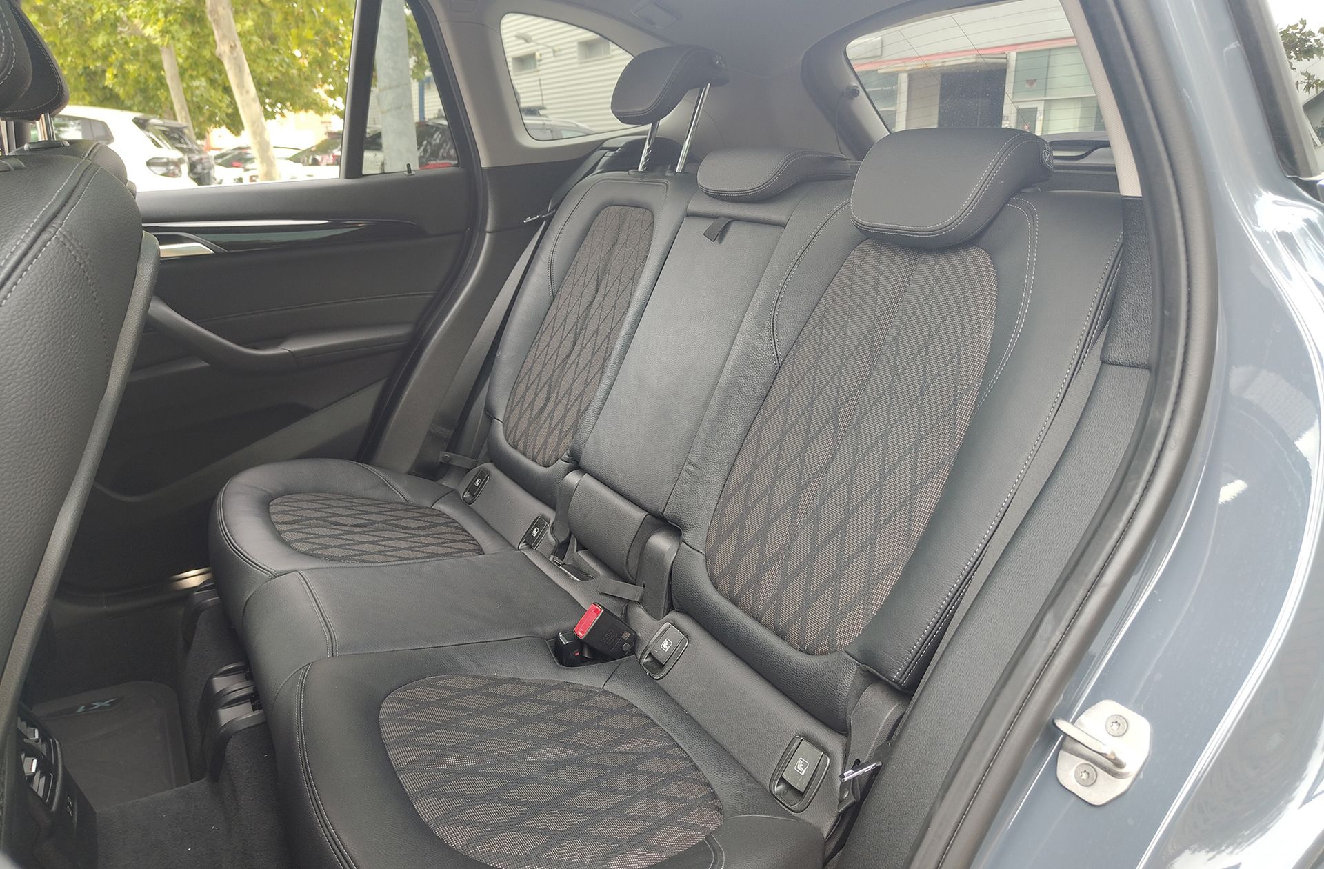 BMW X1 sDrive18d - foto 12