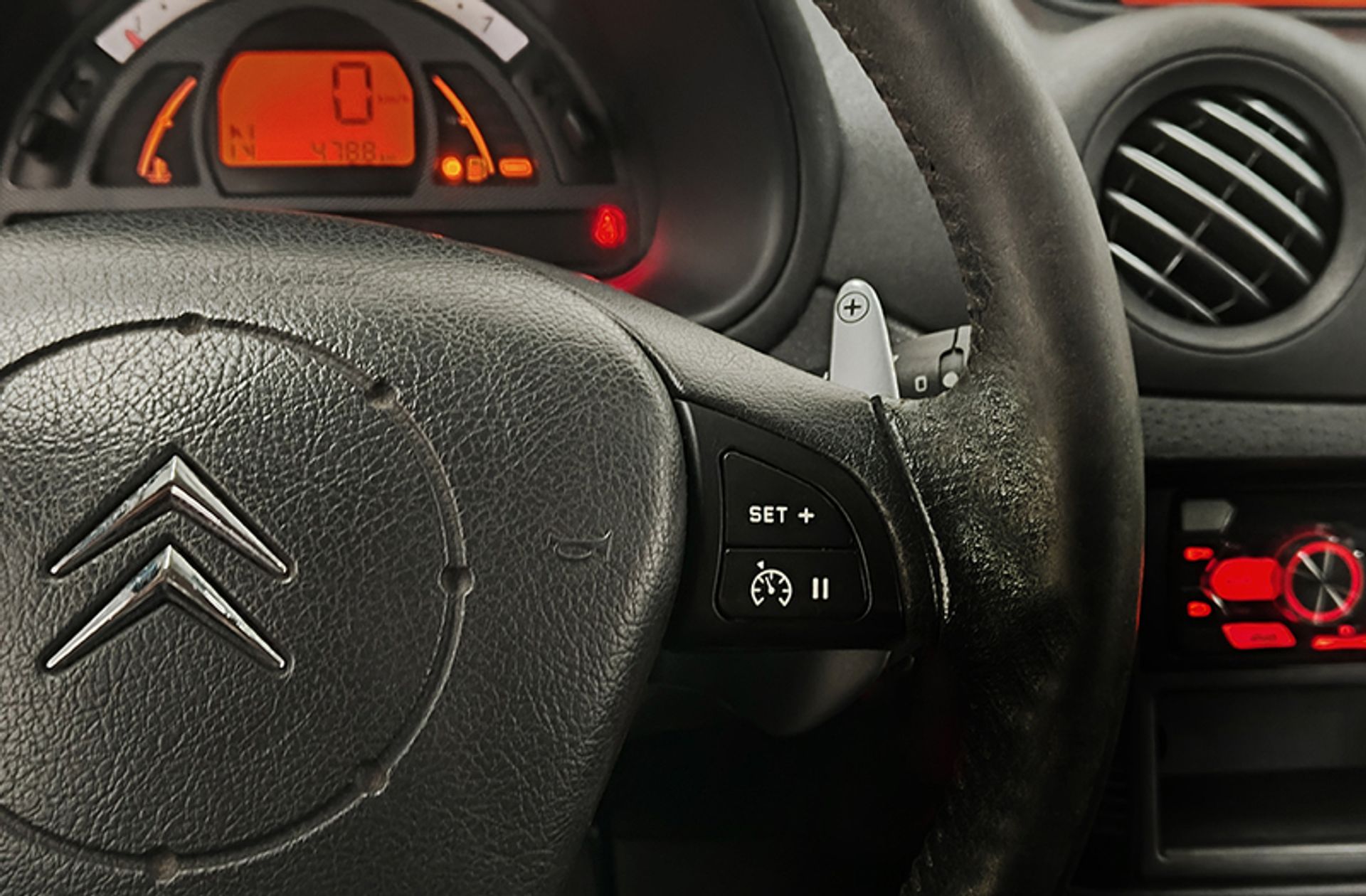 Citroën C2 1.4 HDi VTR - foto 22