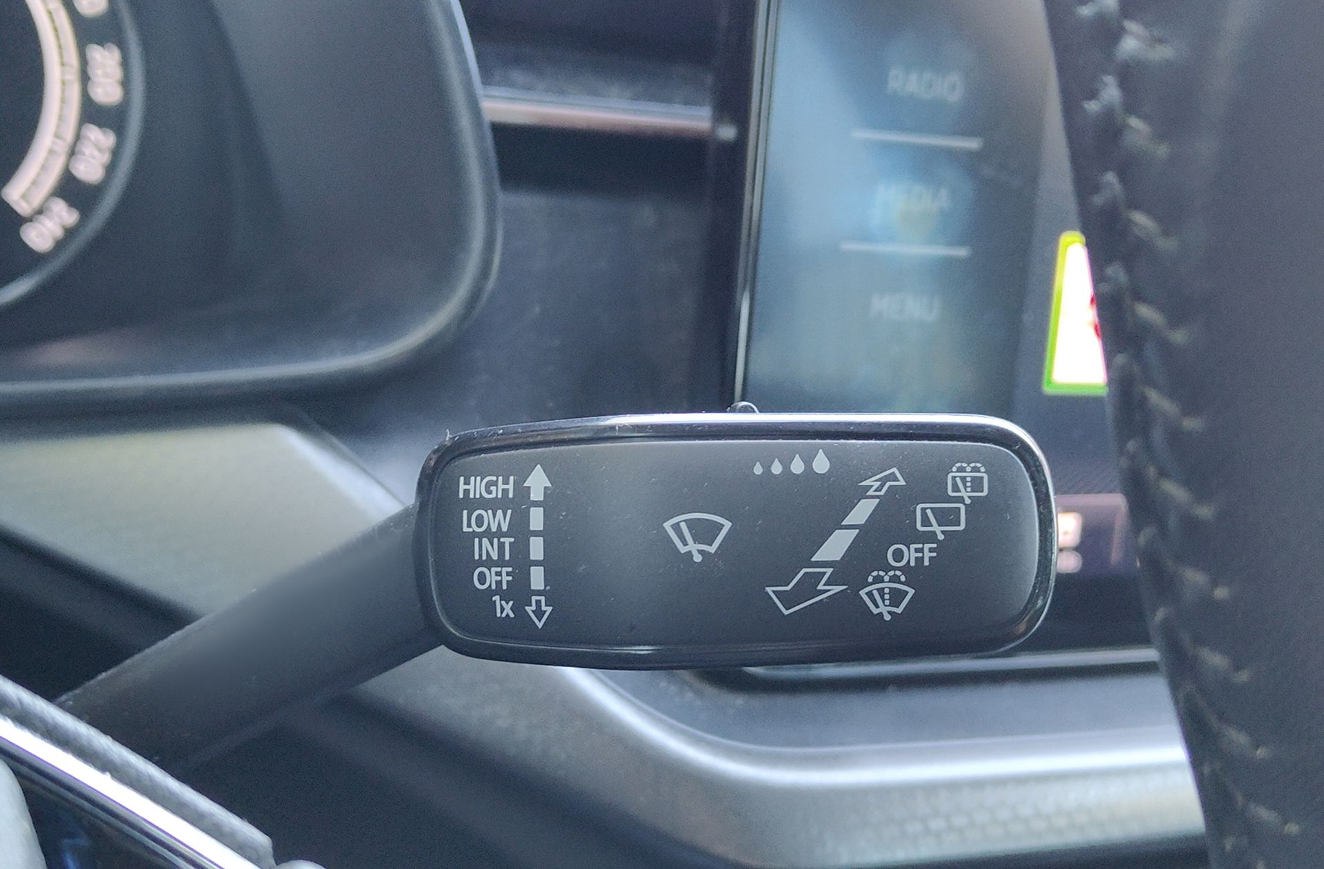 Škoda Kamiq 1.5 TSI Style DSG - foto 26