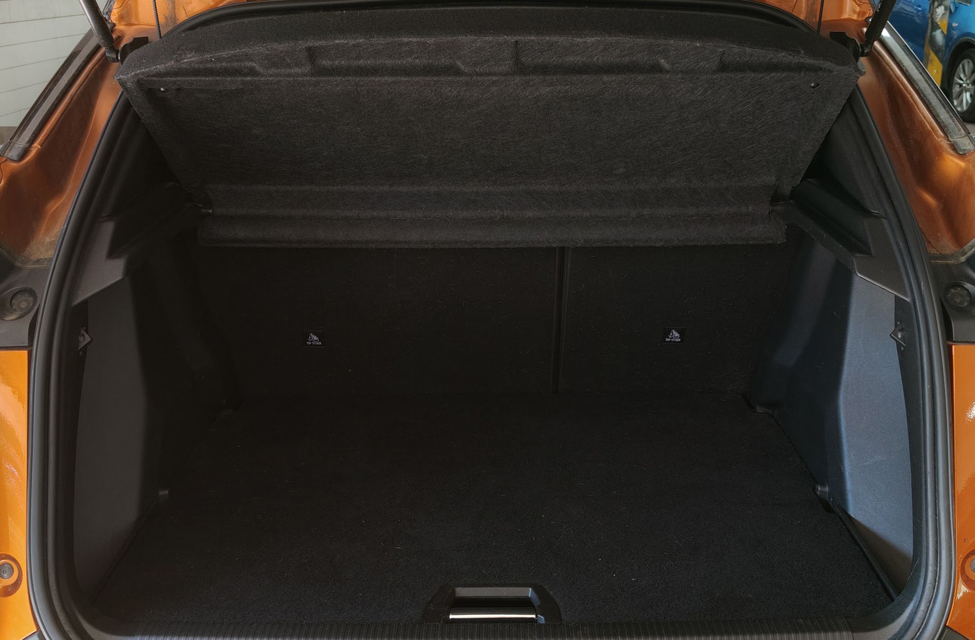 Peugeot 2008 PureTech 130 GT - foto 19
