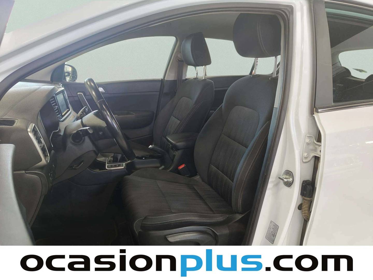 Foto asientos delanteros KIA Sportage KIA Sportage 1.6 MHEV Business 4x4 (136 CV)