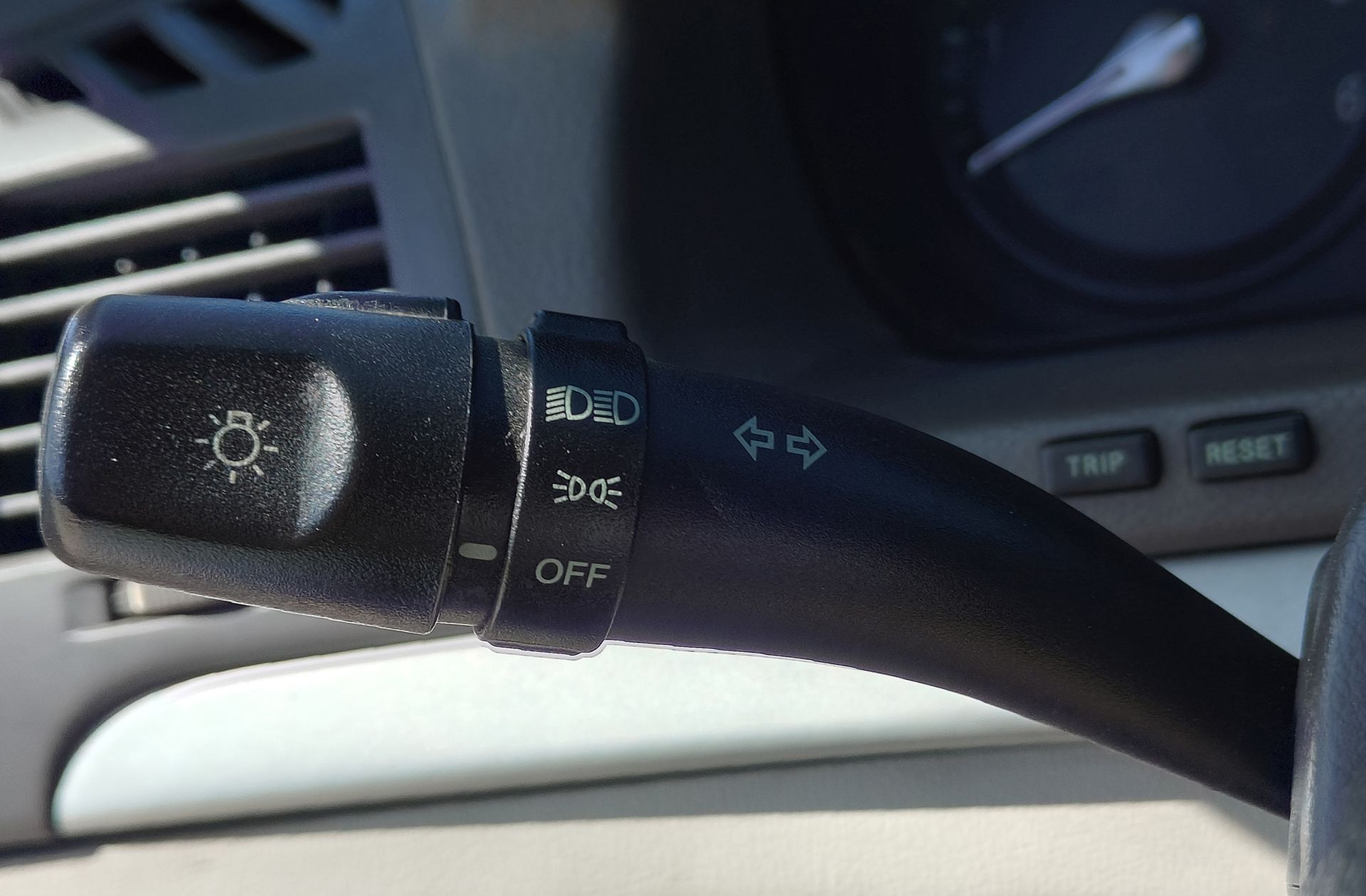 Hyundai Sonata 2.0 CRDi VGT Comfort - foto 19