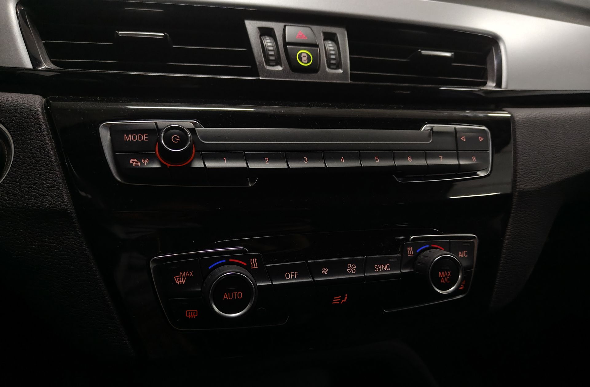 BMW X1 sDrive18d - foto 31