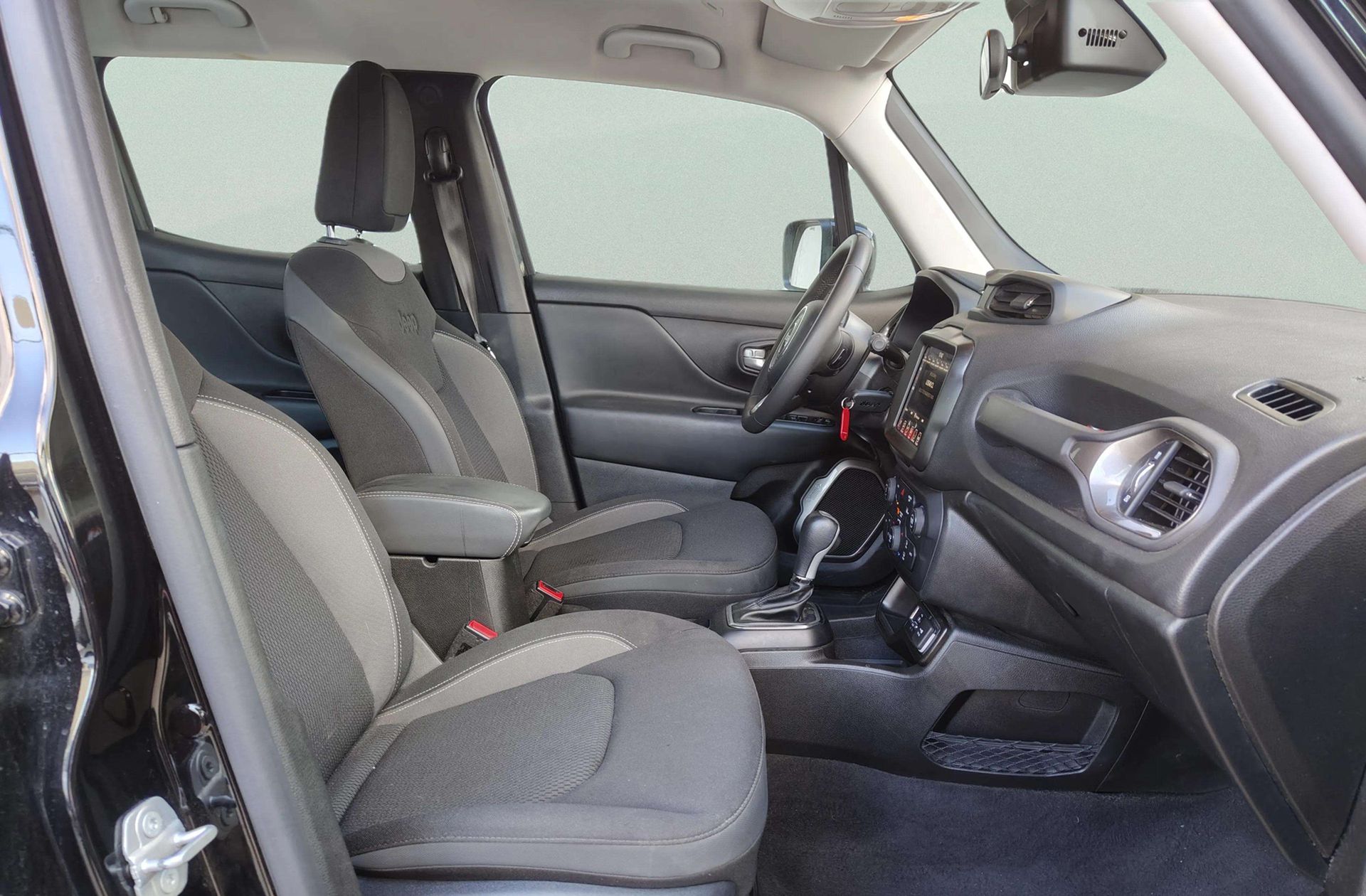 Jeep Renegade eHybrid 1.5 Limited ATX - foto 14