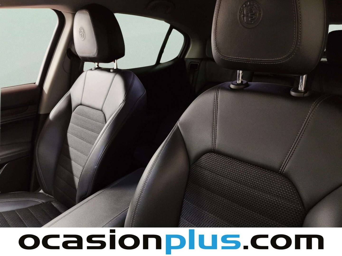 Extras y acabados del Alfa Romeo Stelvio Alfa Romeo Stelvio 2.2 Diesel Executive Q4 (210 CV)