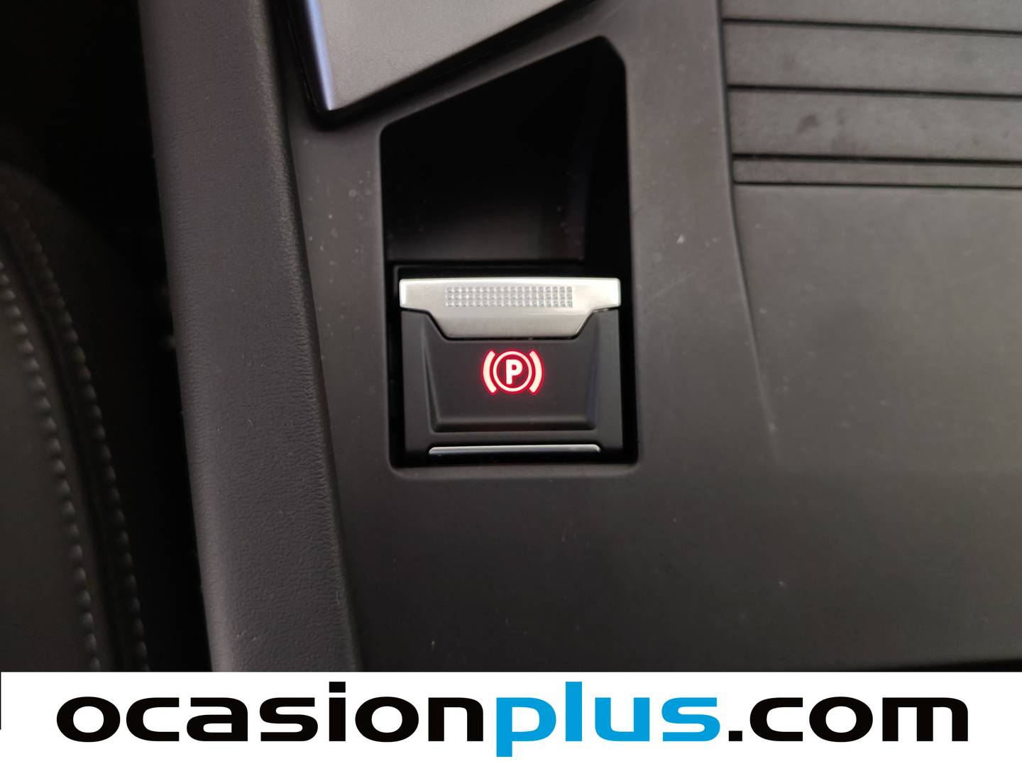 Paquetes del Peugeot 408 Peugeot 408 GT Hybrid eDCS6 (136 CV)