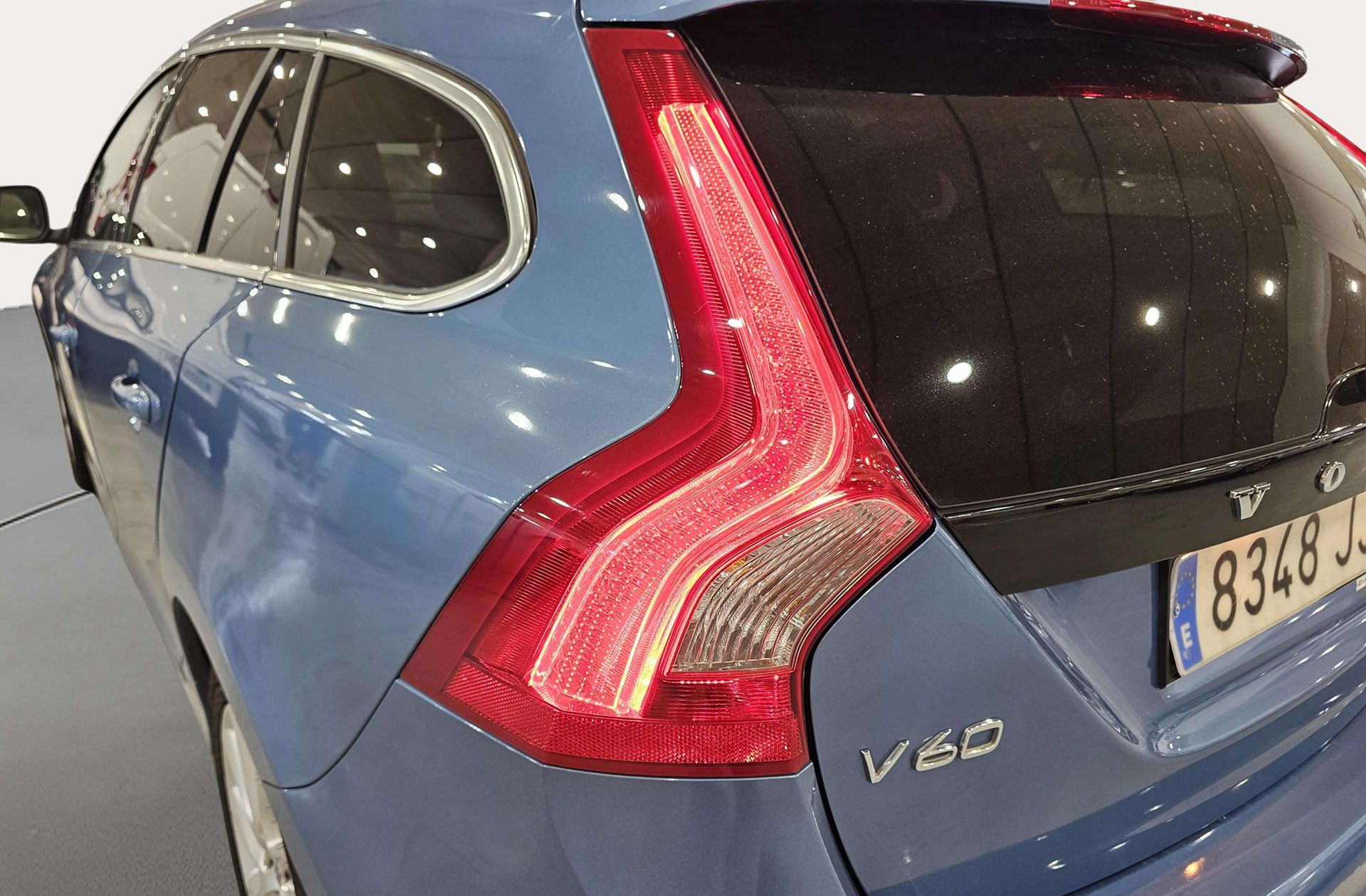 Volvo V60 D3 Summum - foto 16
