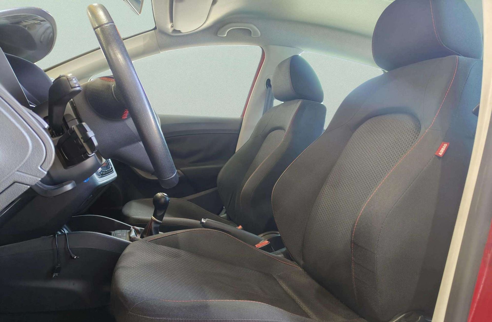 SEAT Ibiza 1.6 TDI CR FR - foto 9