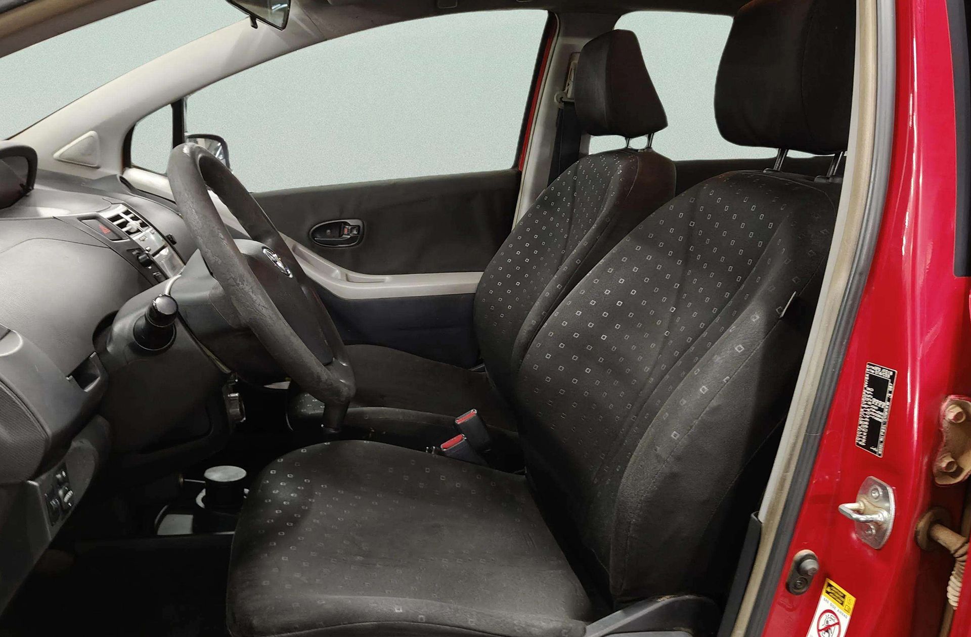 Toyota Yaris 1.4 D-4D TS - foto 8