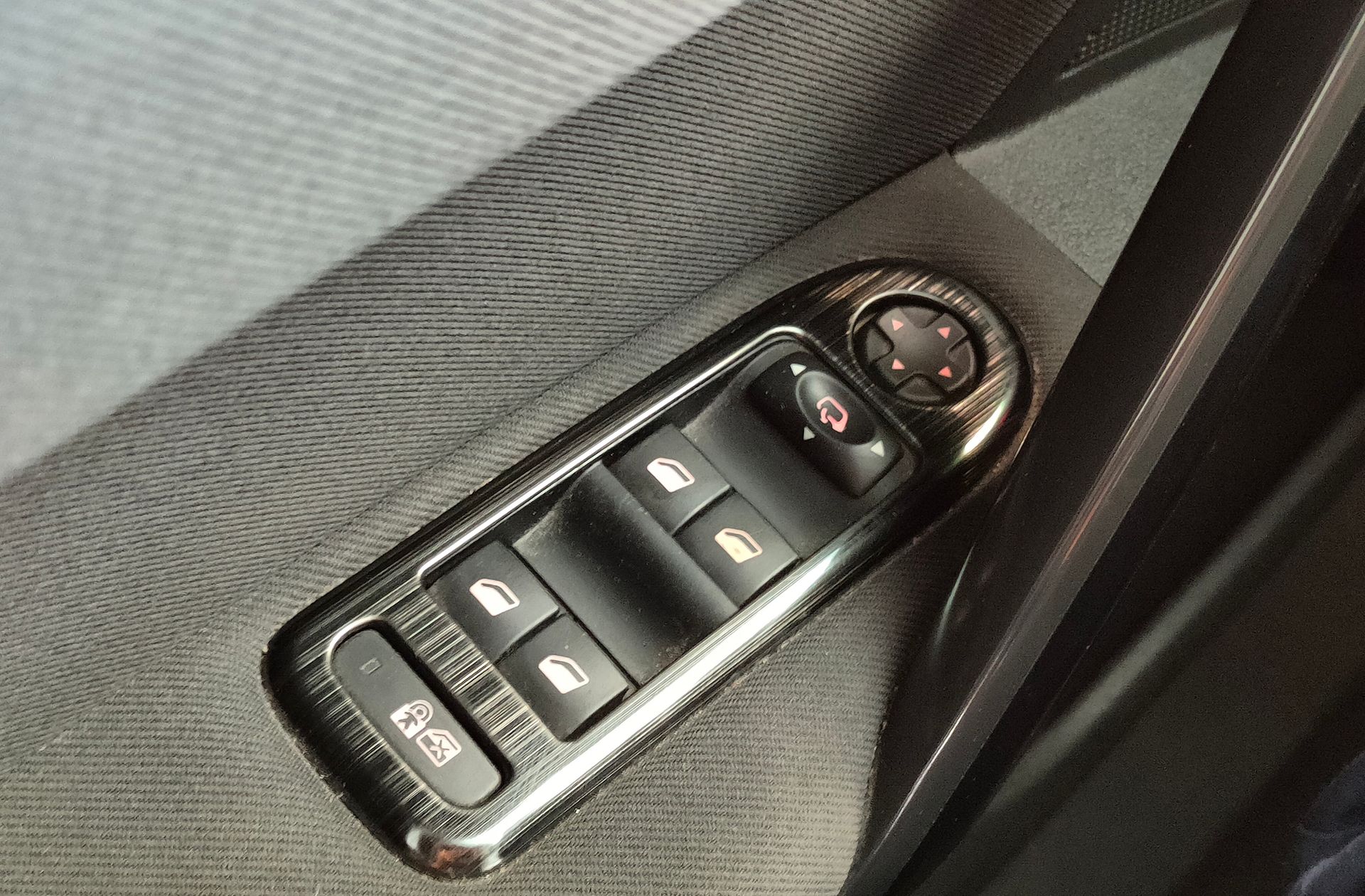Peugeot 508 SW BlueHDi 180 Allure EAT6 - foto 45