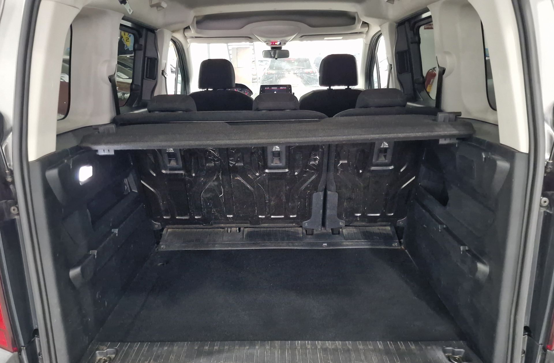 Peugeot Rifter BlueHDi 130 Active Standard - foto 15