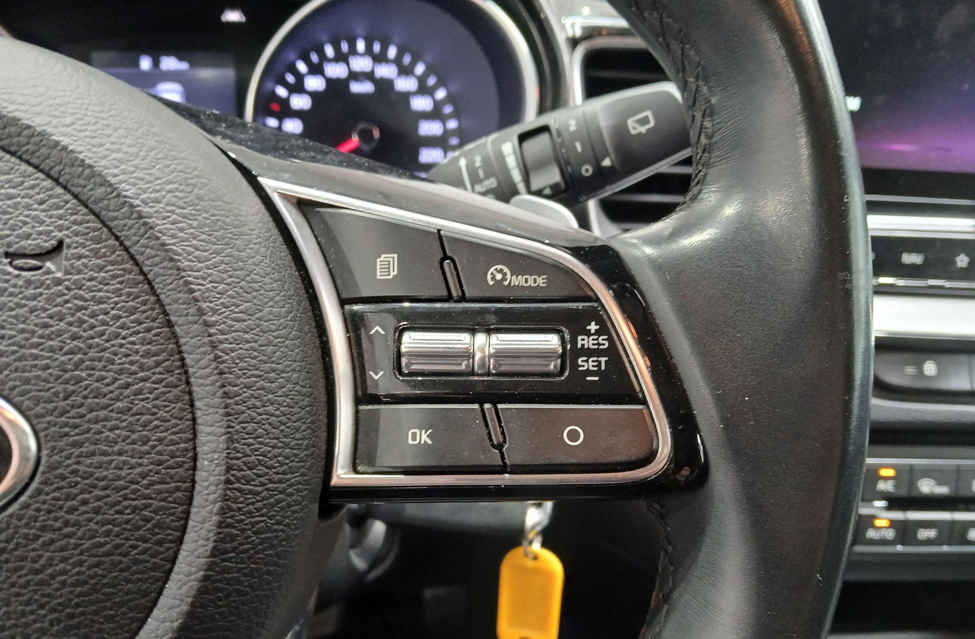 Kia Ceed Tourer 1.6 MHEV Tech DCT - foto 24
