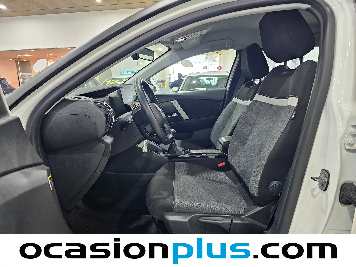 Foto Citroën C4 Citroen C4 BlueHDi 110 S&S Feel (110 CV)