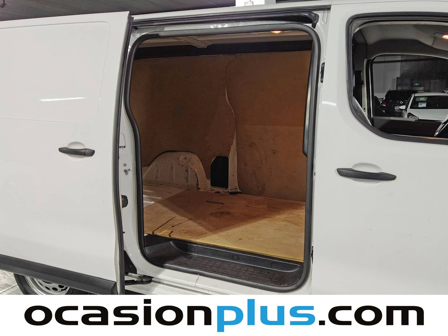 Fotos maletero Opel Vivaro Opel Vivaro Furgon 2.0 Diesel L Incrementada Express (122 CV)