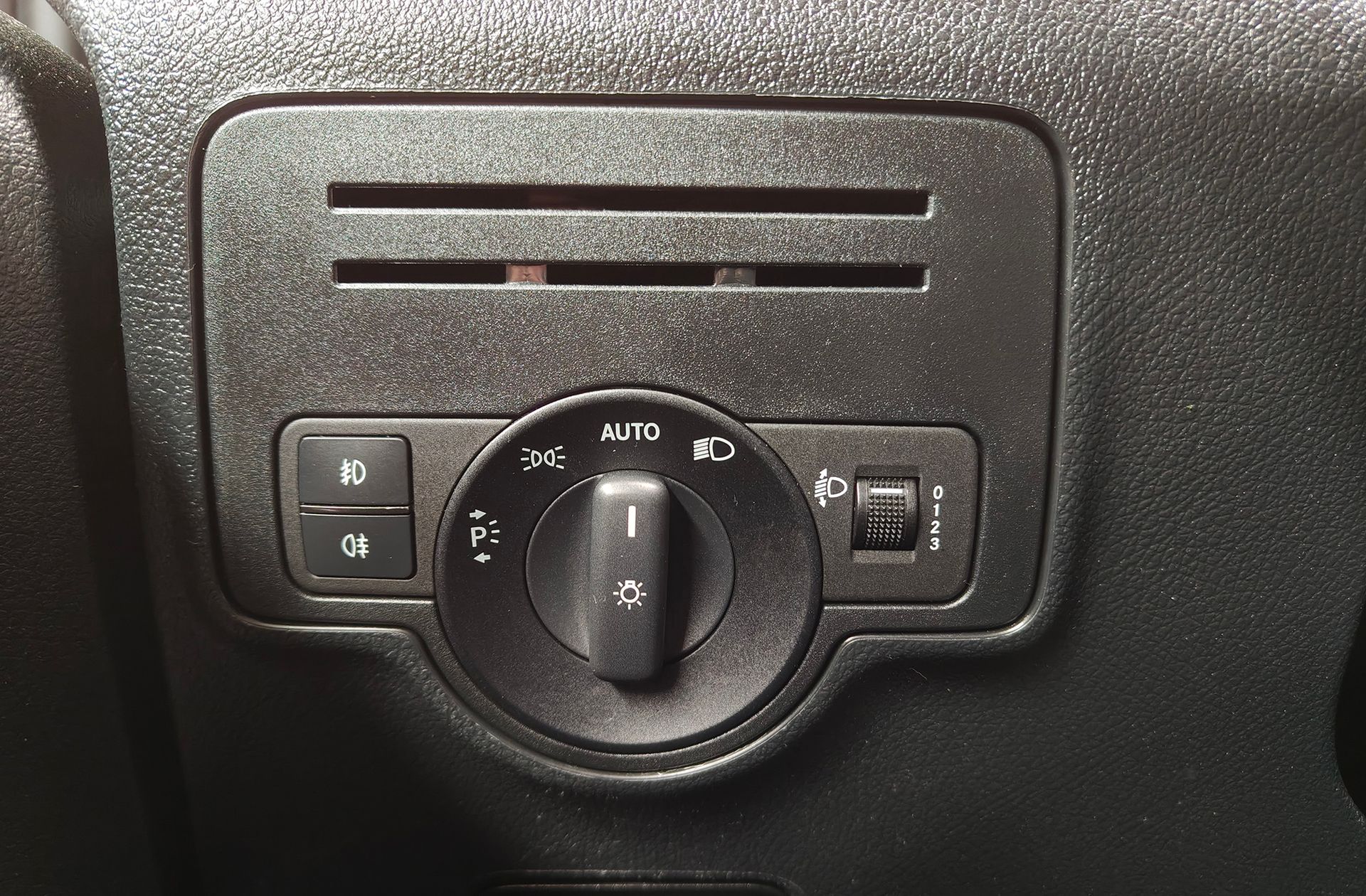 Mercedes-Benz Vito Furgon 114 CDI Pro larga - foto 7