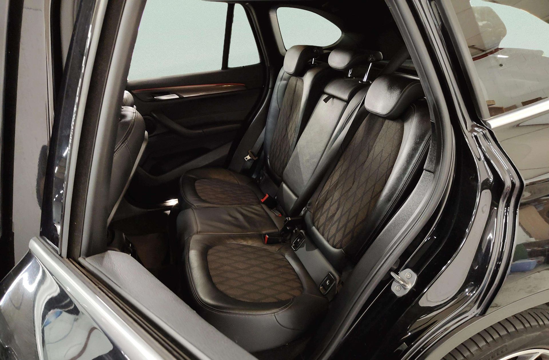 BMW X1 sDrive20i - foto 13