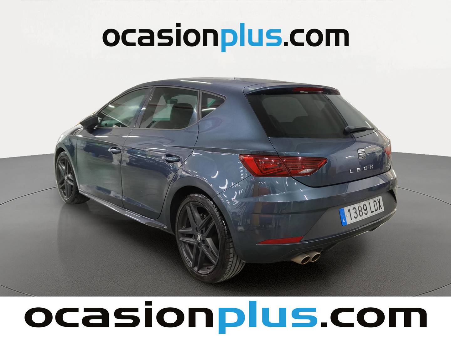Foto trasera Seat León Seat León 1.5 TSI S&S FR Black Edition (150 CV) derecha