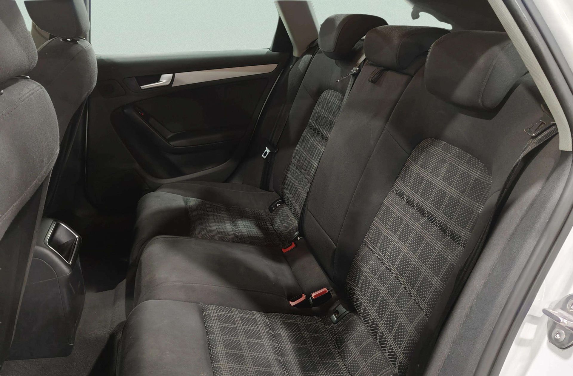 Audi A4 Avant S line 2.0 TDI clean diesel multitronic - foto 9