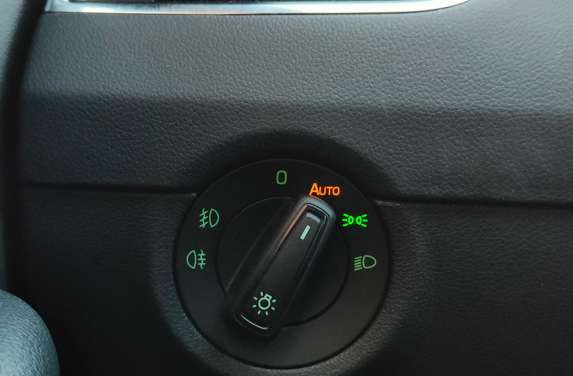 Škoda Octavia 1.4 TSI Like DSG - foto 31